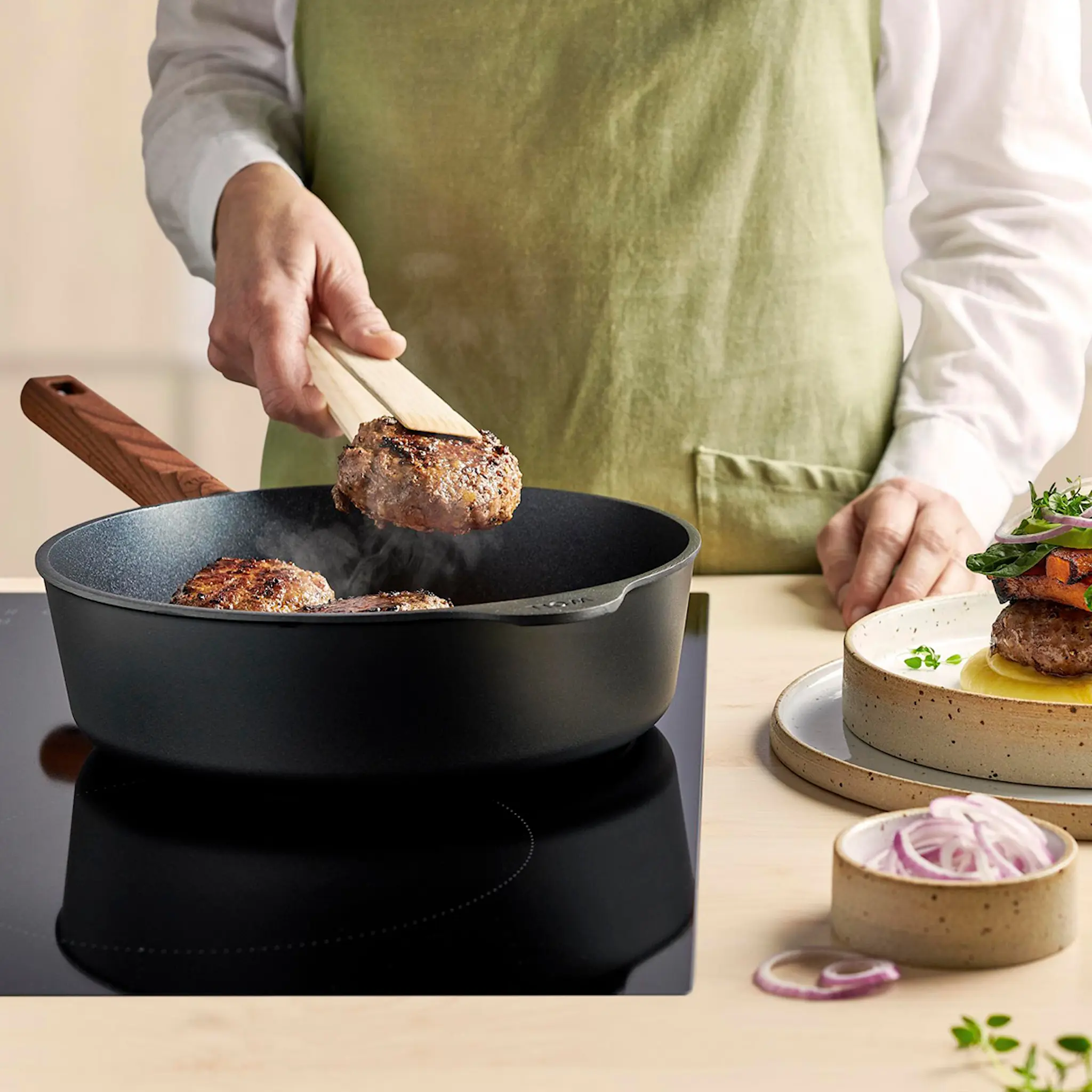 Woll ECO Logic QXR Paistokasari 24 cm Puukahva