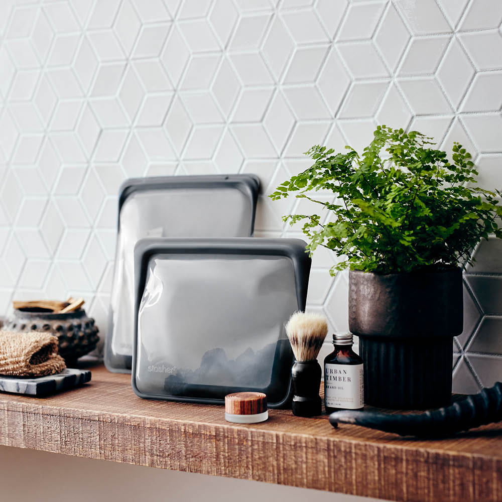 Stasher Stand-up silikonpose medium 1,66L svart