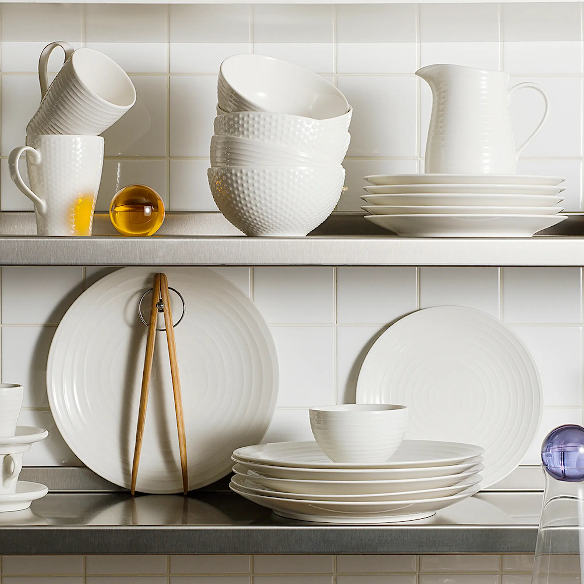 Design House Stockholm Blond Lautanen 28 cm Stripe Valkoinen