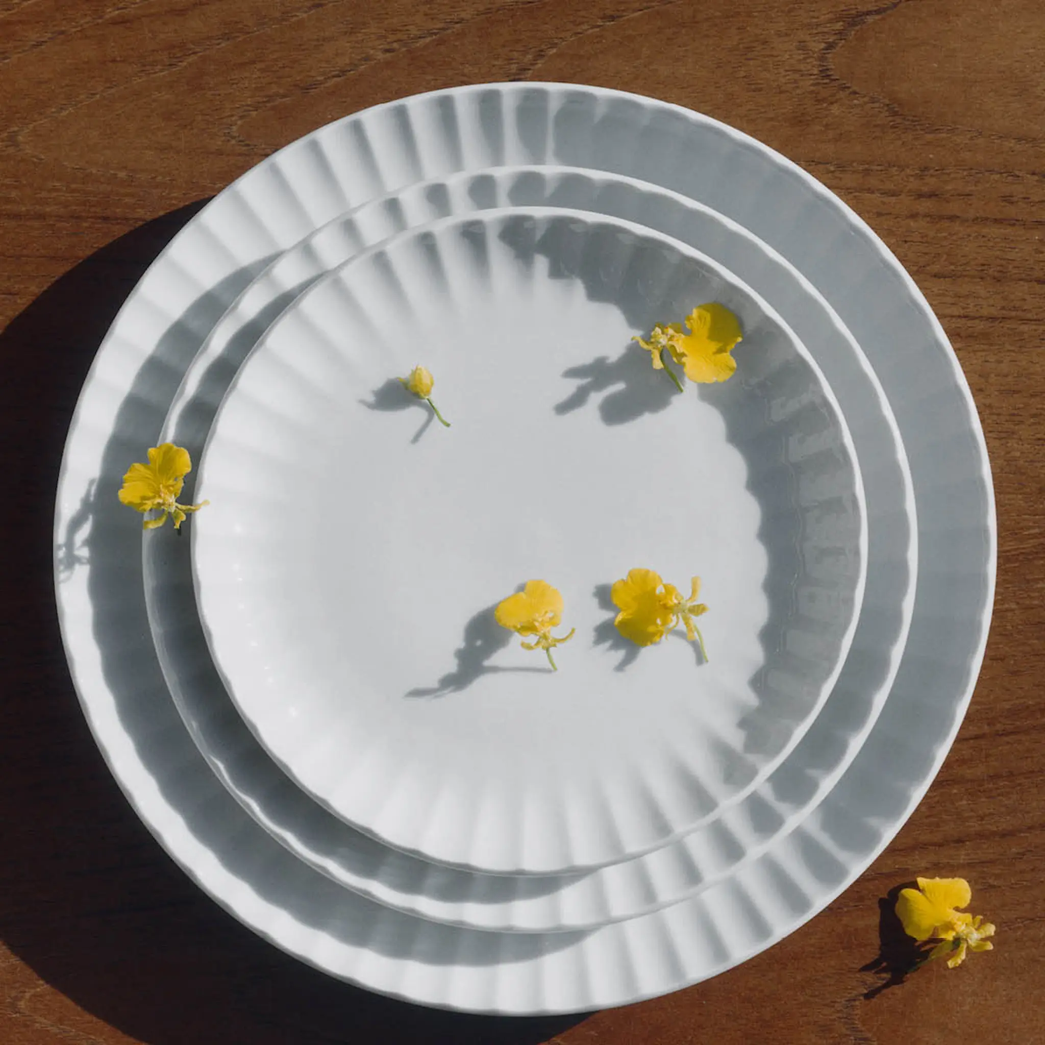 Georg Jensen Bernadotte coupe Lautanen 22,5 cm Valkoinen