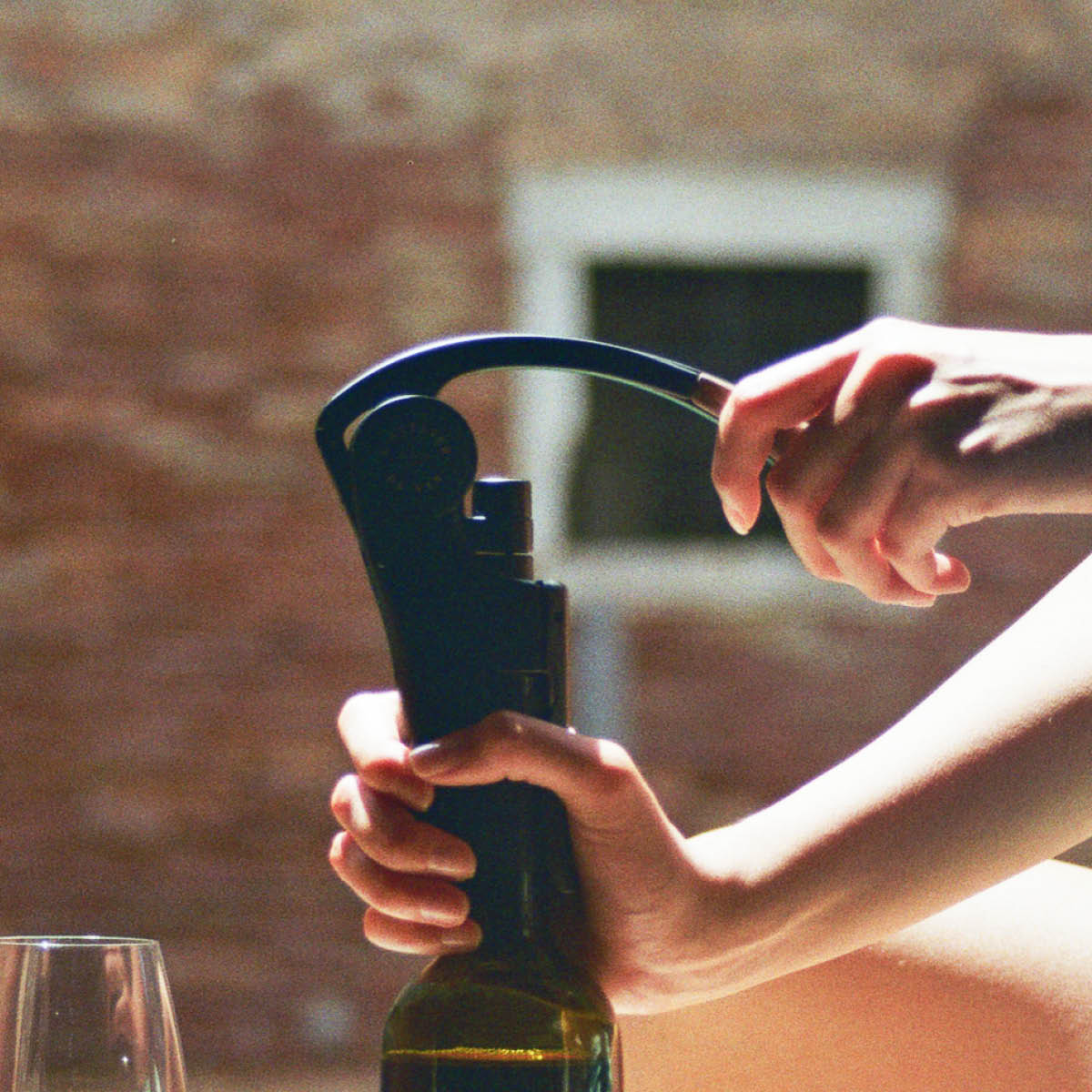 L'atelier du vin Oeno motion gavesett med korketrekker svart/valnøtt