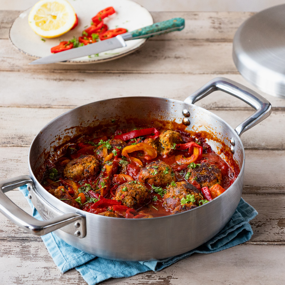 Samuel Groves Classic Stainless serveringspanna med lock 24 cm 2 L urban