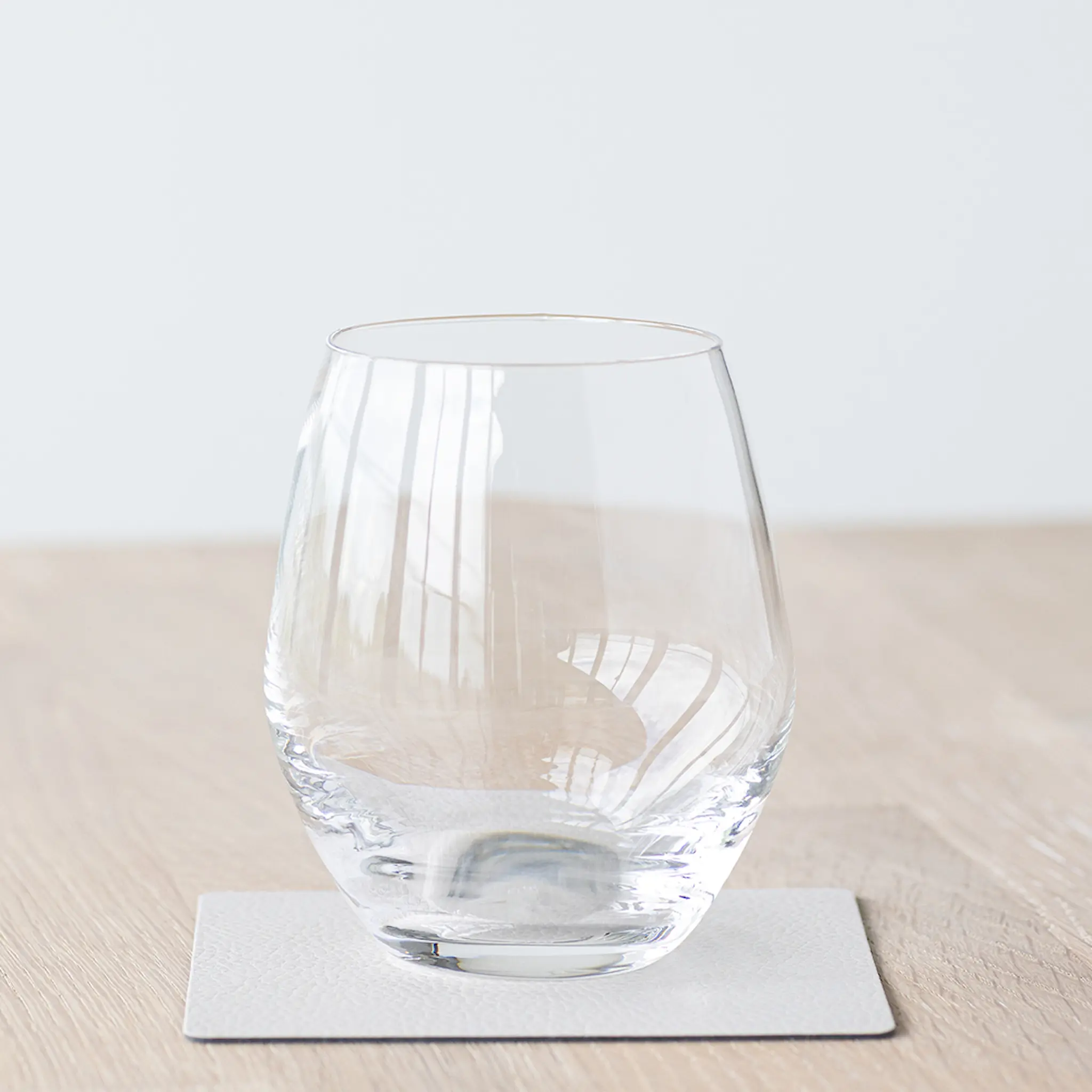 LIND DNA Glass Mat Square Cream
