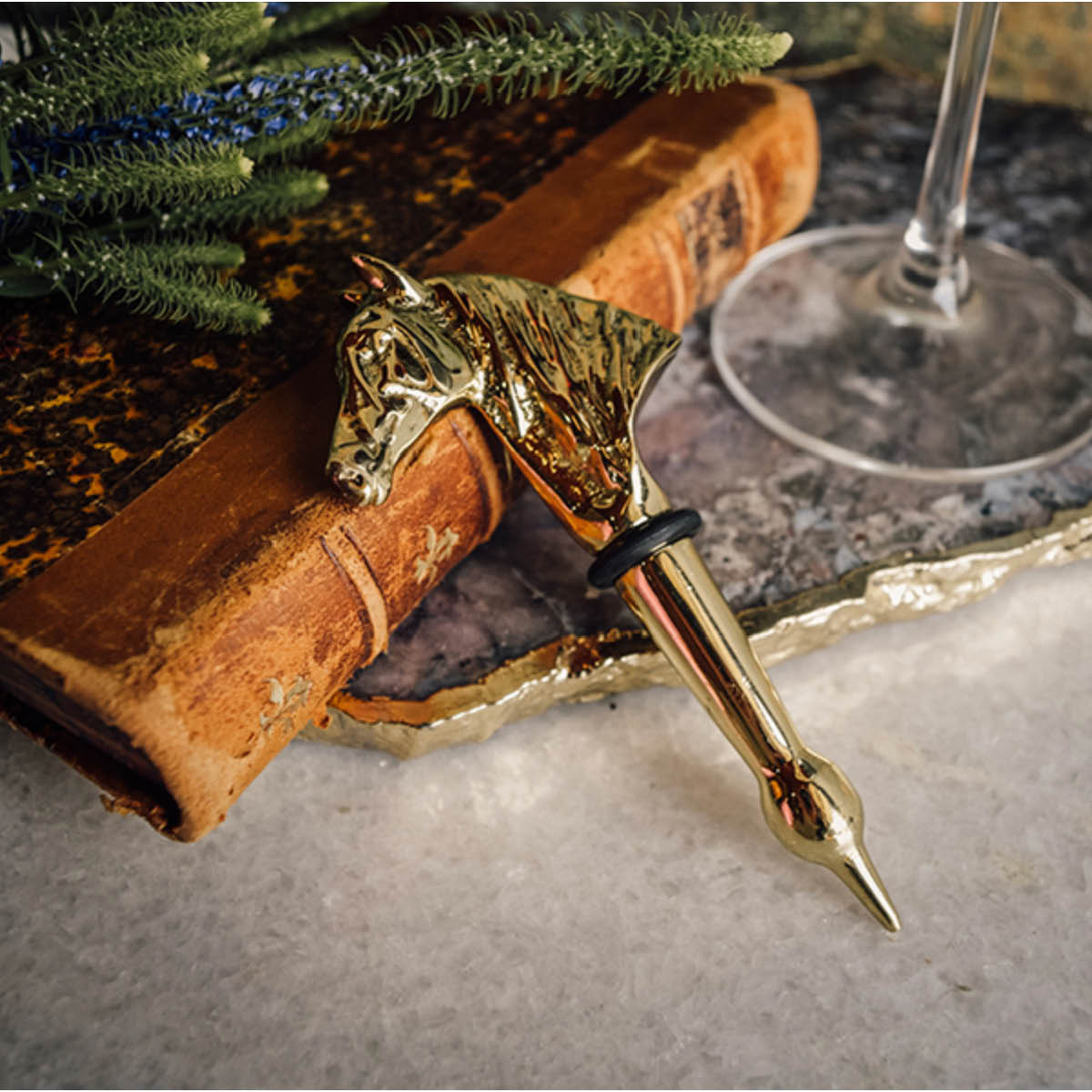 Culinary Concepts Horse Head flaskpropp guld