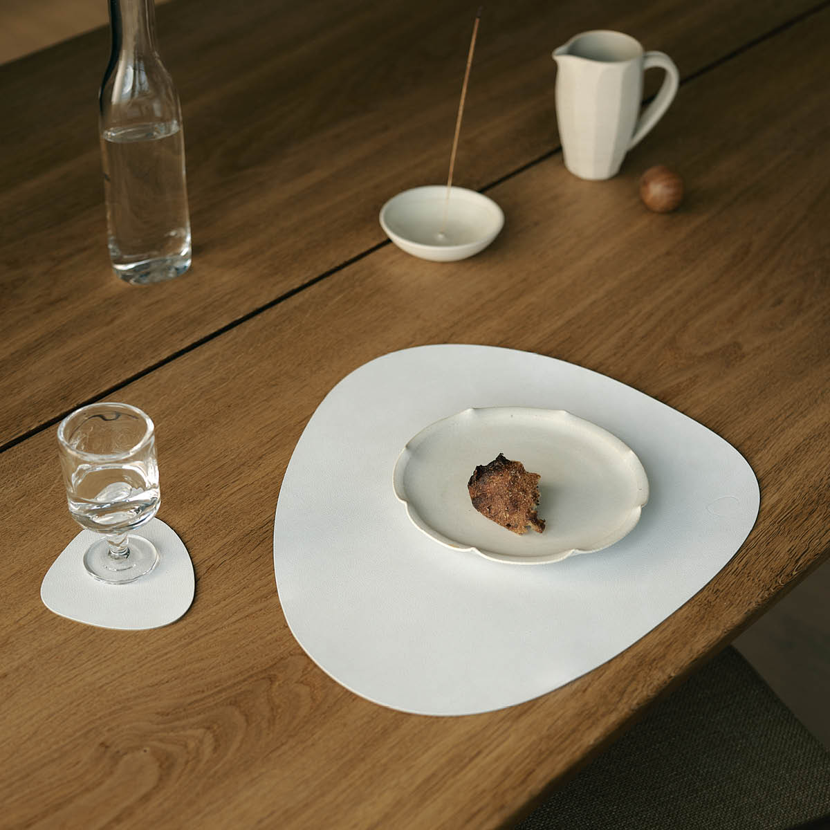 LIND DNA Curve Nupo Pöyätabletti 37x44 cm Pure White