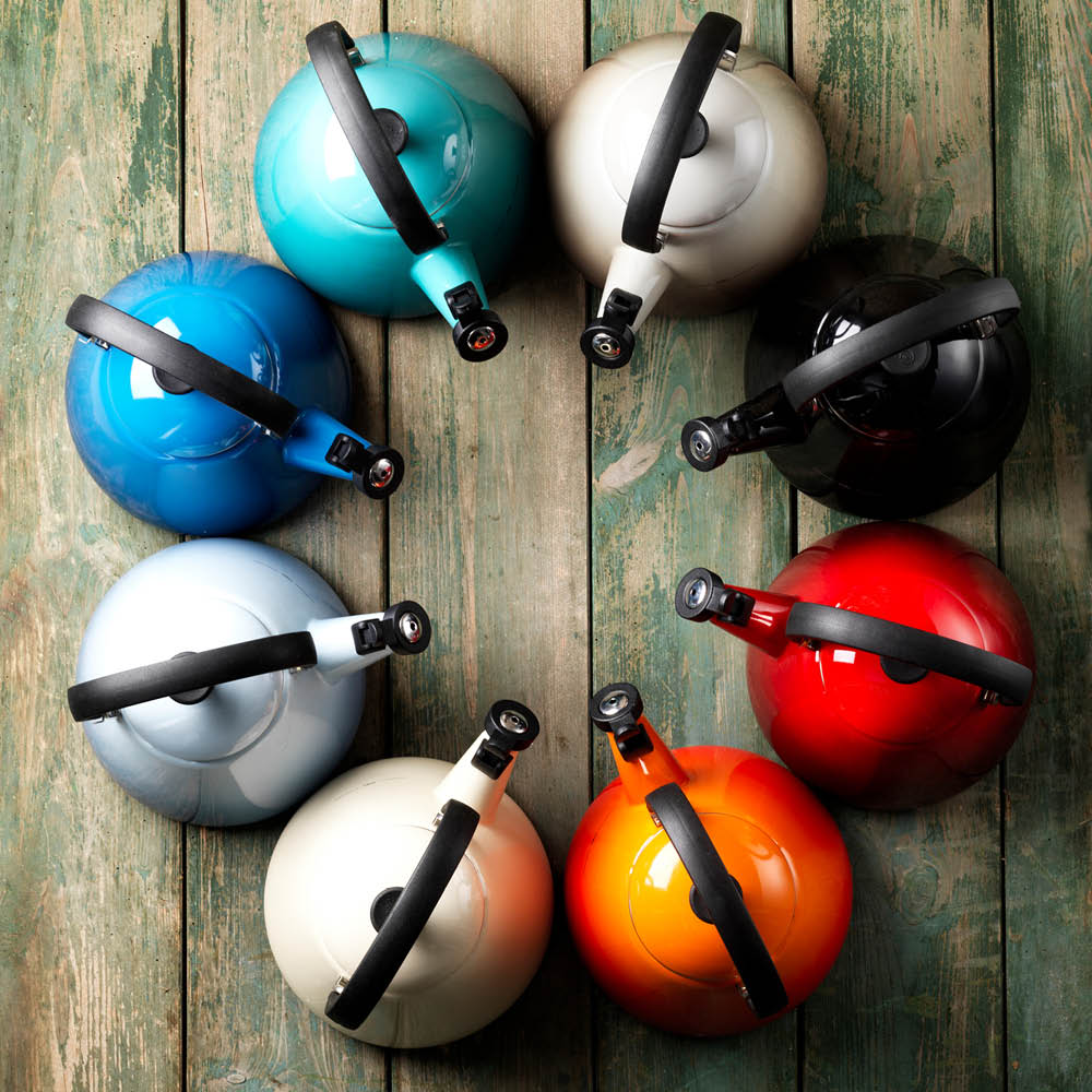 Le Creuset Kone Vattenkittel med vissla 1,6 L Cerise