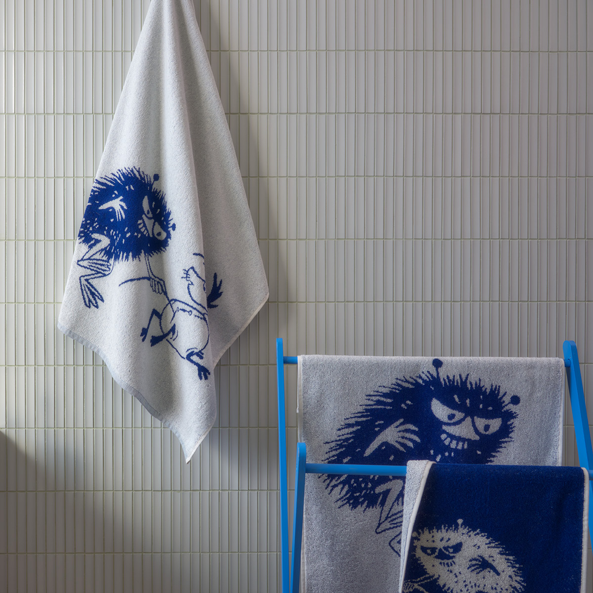 Moomin Arabia Mummi håndkle 30x50 cm Stinky offwhite