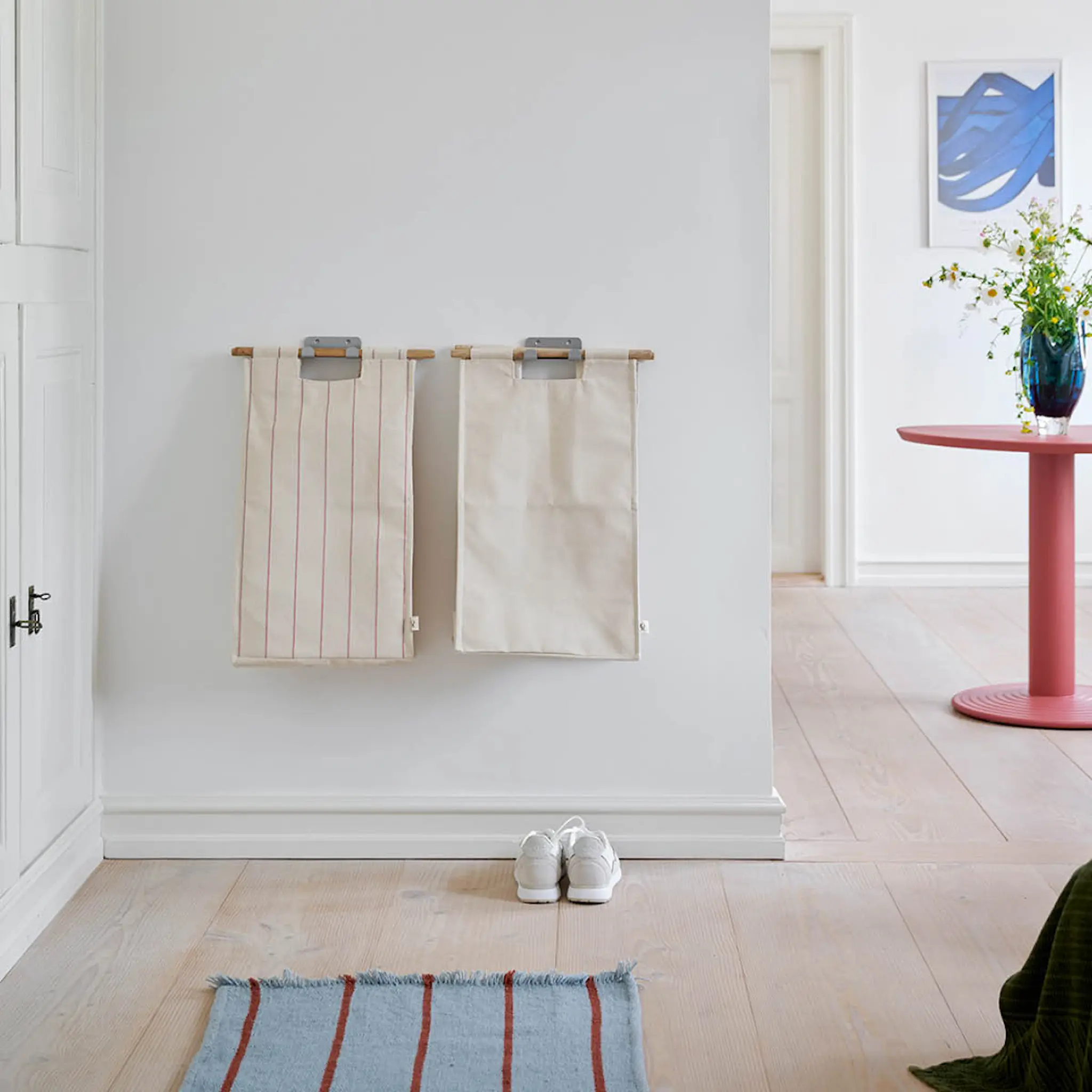 ReCollector BagUp väggmonterad förvaringspåse 24,5x35x57 cm Maroon Red