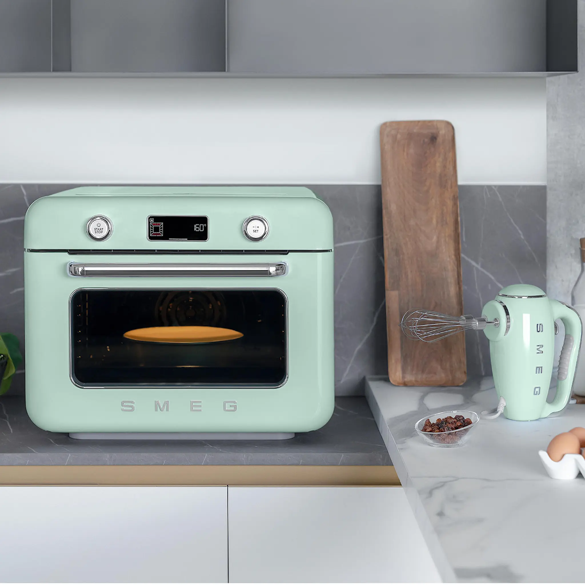 Smeg Smeg Erillinen yhdistelmäuuni COF01 Pastellinvihreä