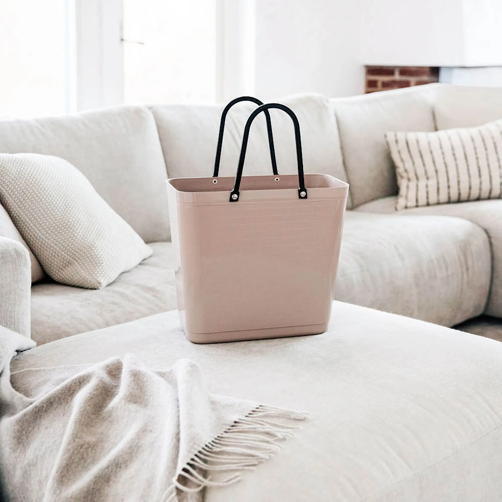 Hinza Recycled Plastic Laukku 14 L Nougat