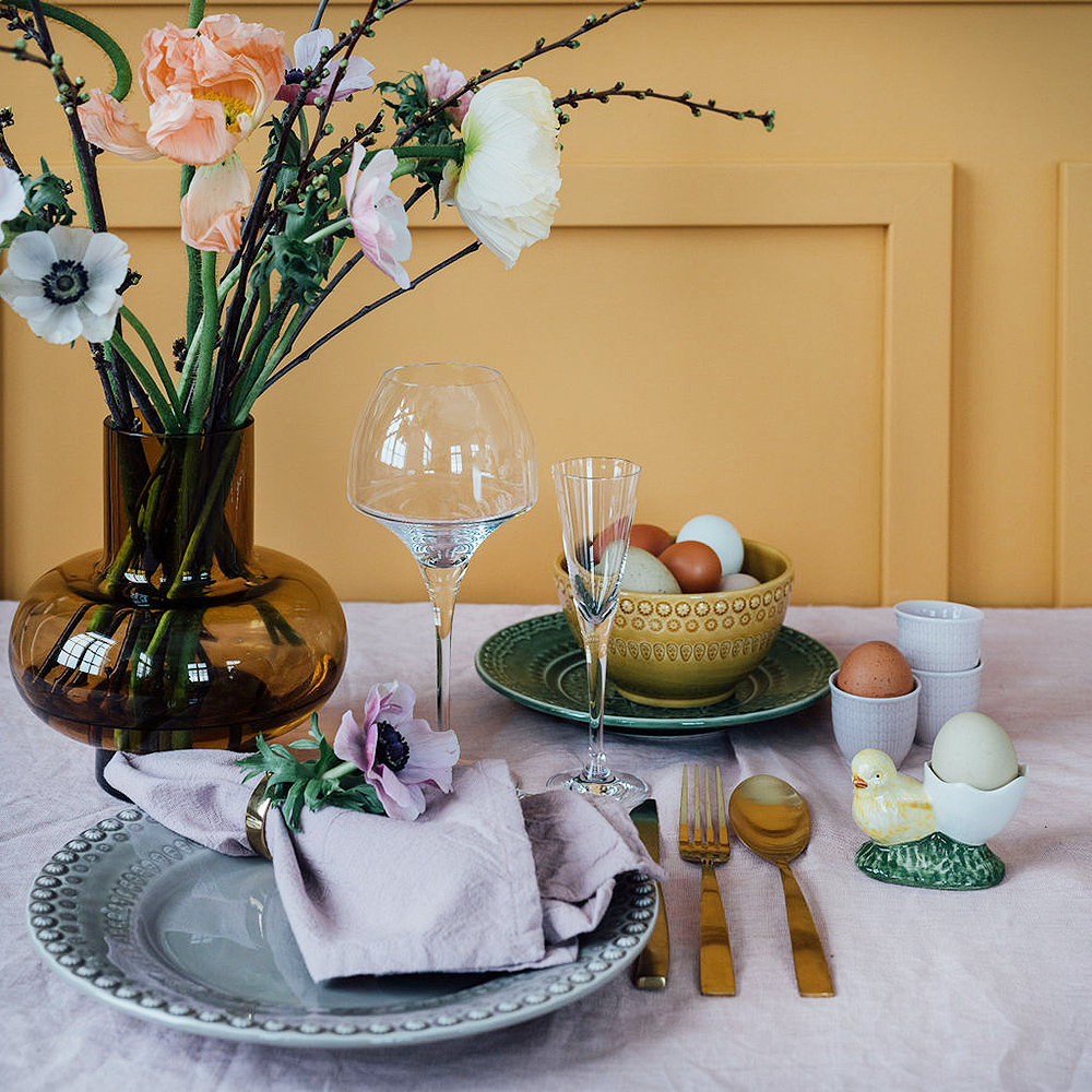 Bordallo Pinheiro Egg cup eggeglass 9x6 cm hvit