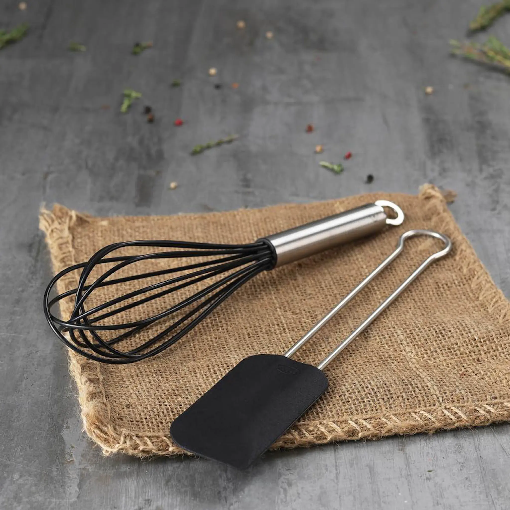 Rösle Pallovispilä 12 lankainen 27 cm Teräs/Musta