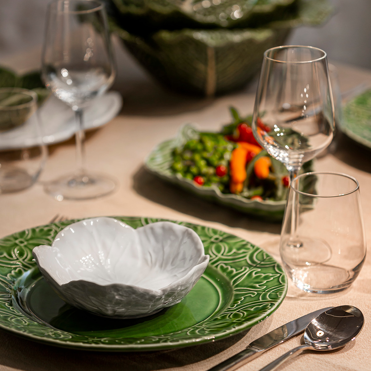 Bordallo Pinheiro Cabbage skål kålblad 17,5 cm hvit