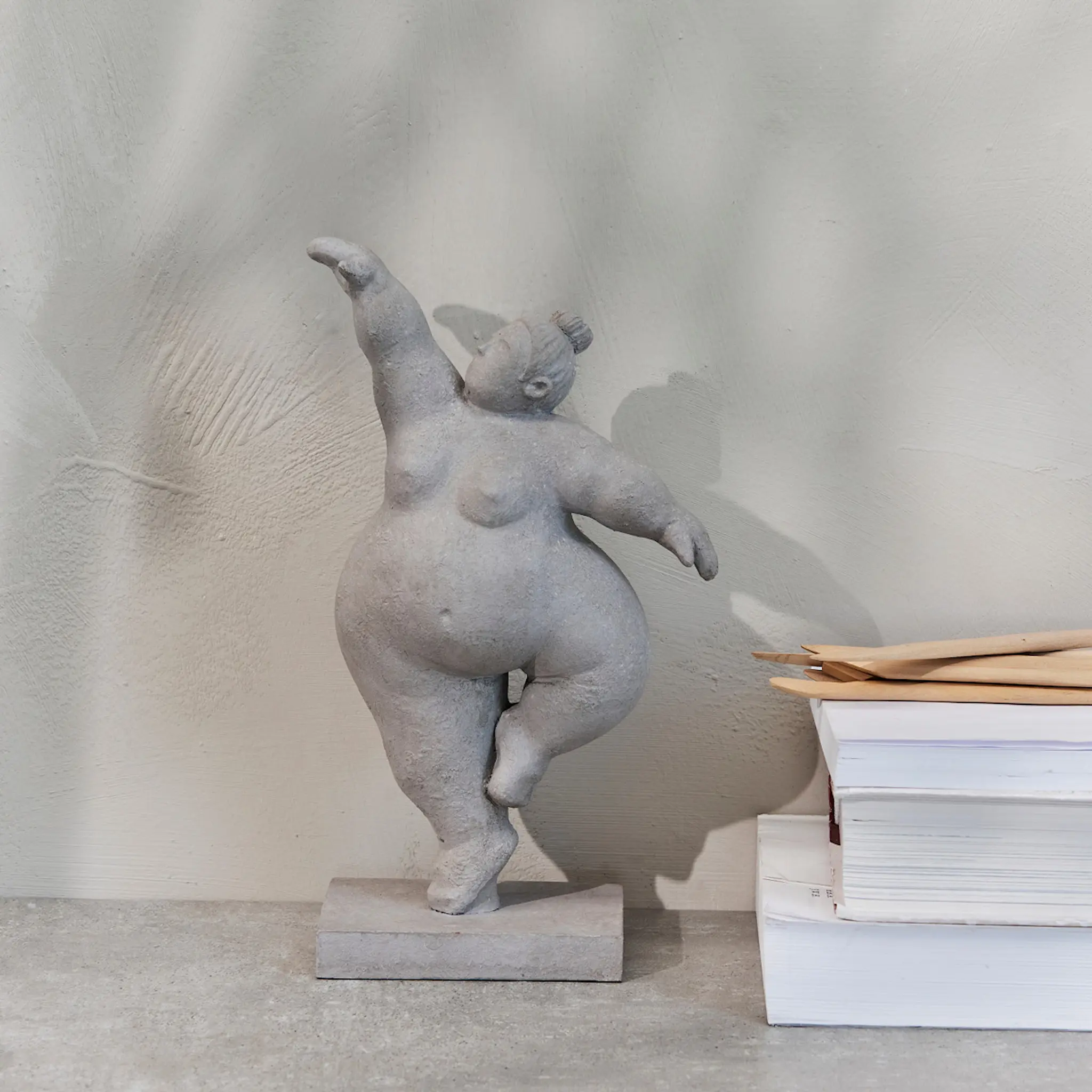 Lene Bjerre Serafina dekorationsfigur 28,8 cm grå