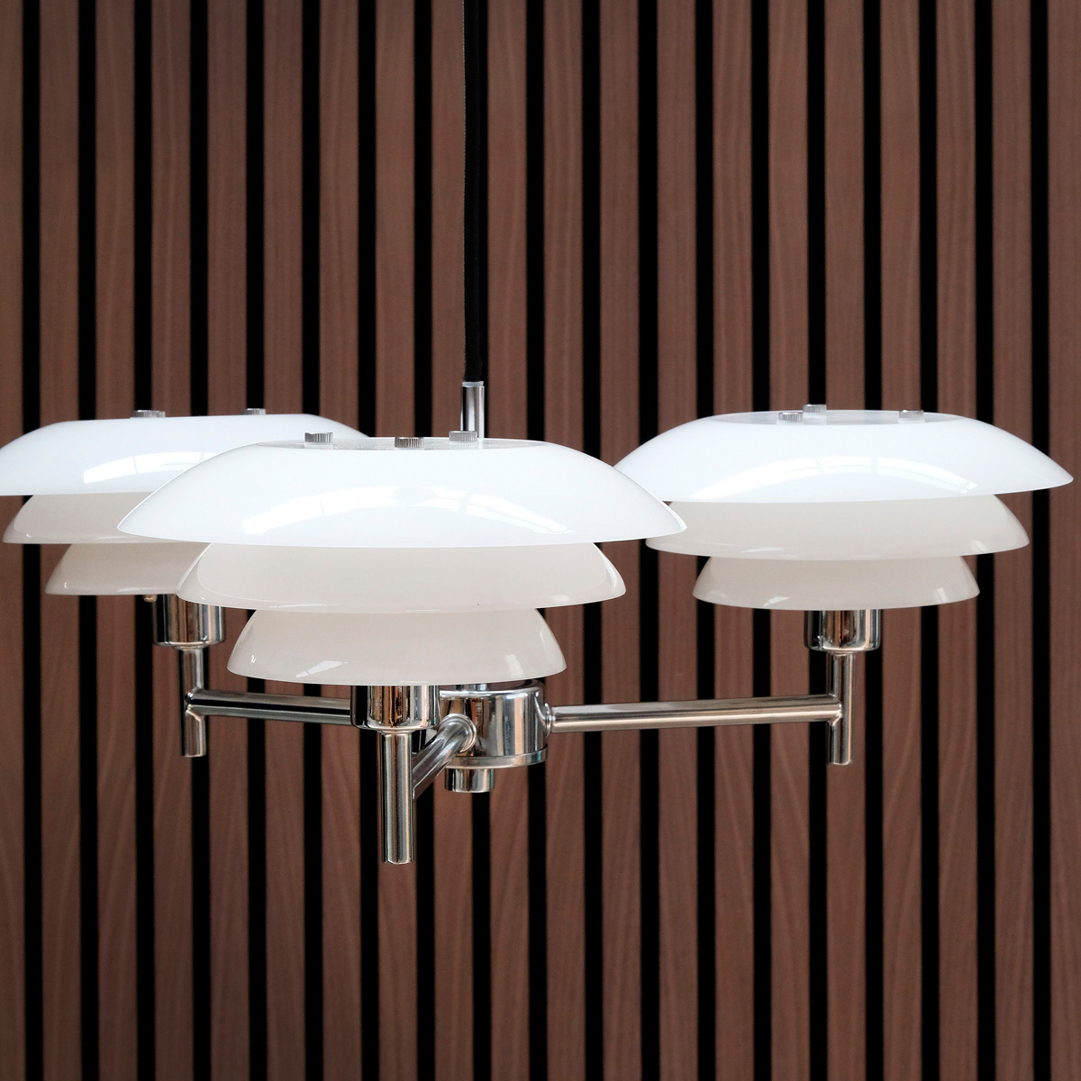 Dyberg Larsen DL20 Kattokruunu 17 cm Opaali/Kromi