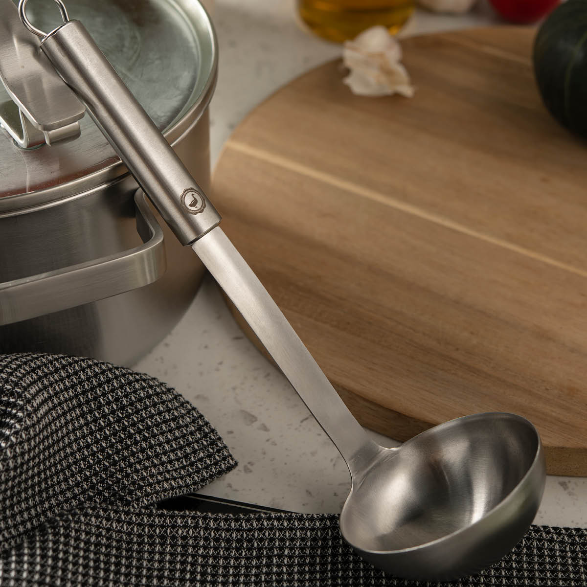 Anders Petter Steel Essentials øse 30 cm stål