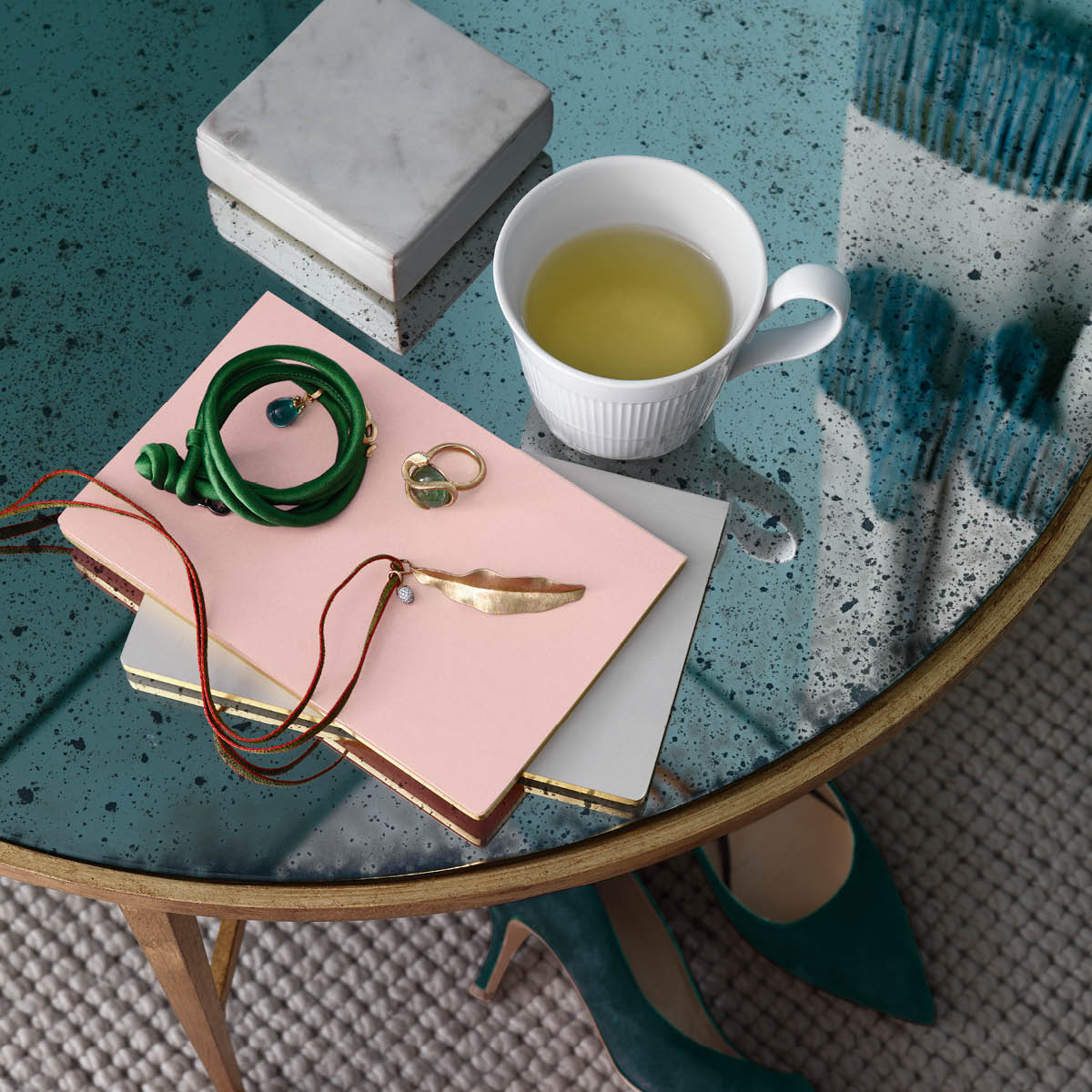 Royal Copenhagen White Elements kopp 35 cl høy hank