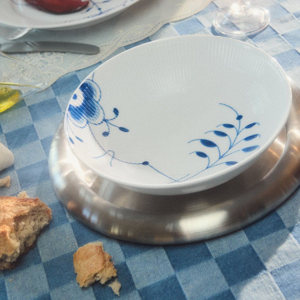 Royal Copenhagen Blå Mega Riflet skål 1,1L blå/hvit