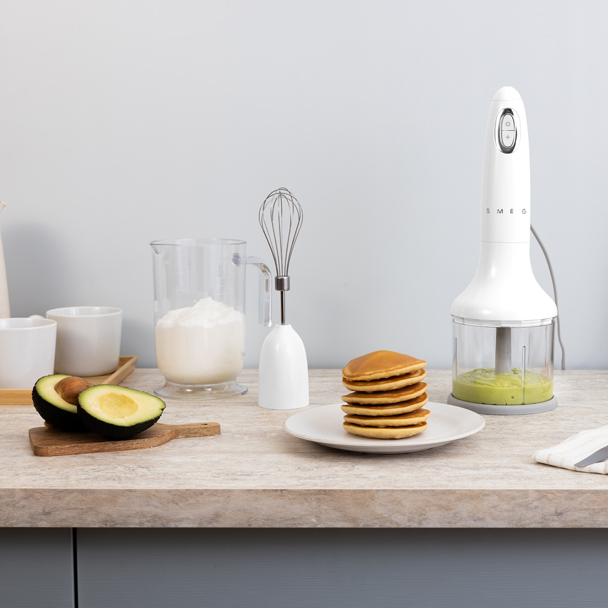 Smeg Smeg stavmixer med tillbehör HBF03 vit