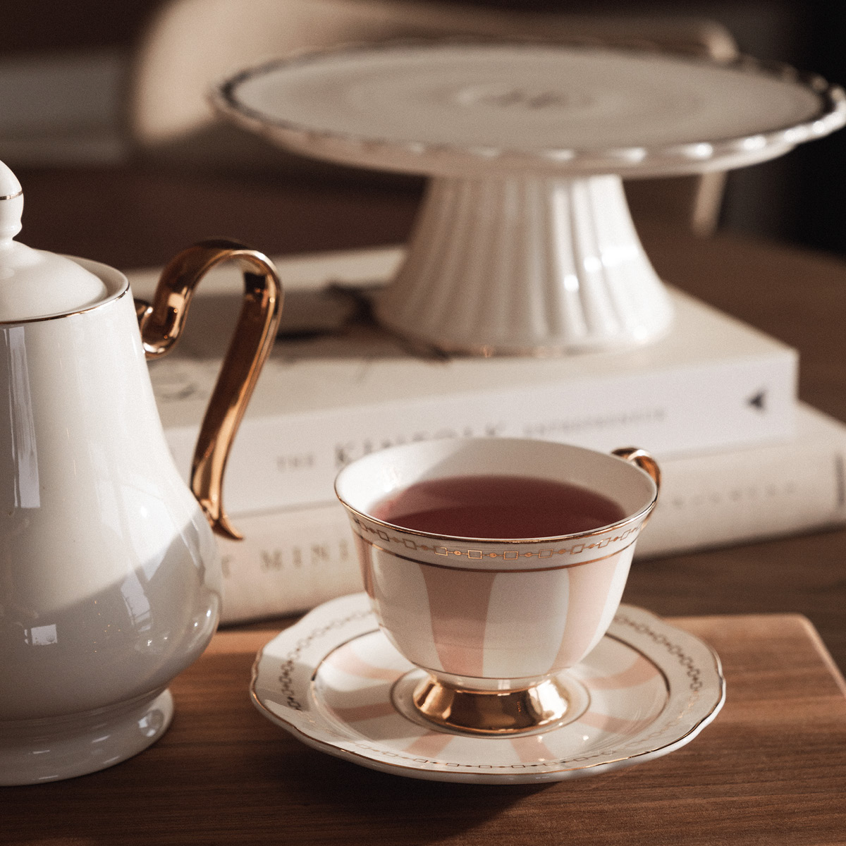 Hilke Kopp med fat 22 cl Strisce Rosa/Guld