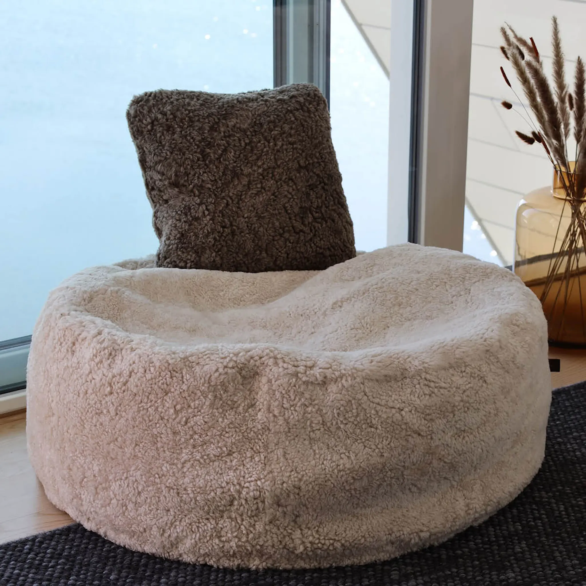 Natures Collection Kudde New Zealand fårskinn kort ull 40x40 cm sahara