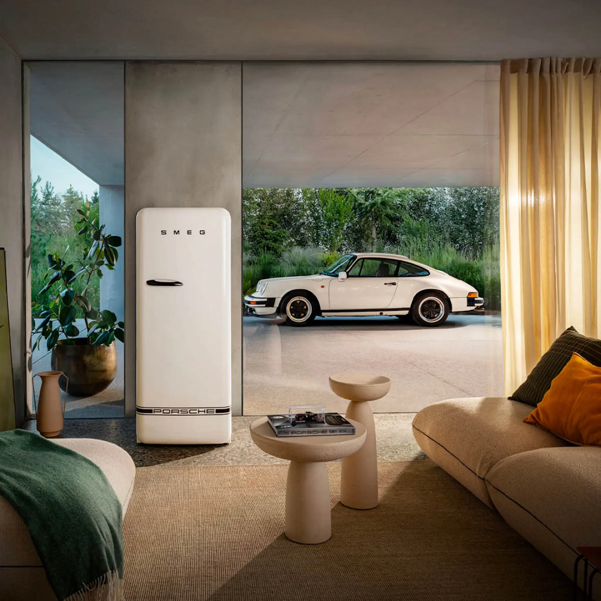 Smeg Smeg x Porsche kylskåp med frysfack Special Edition Carrara White