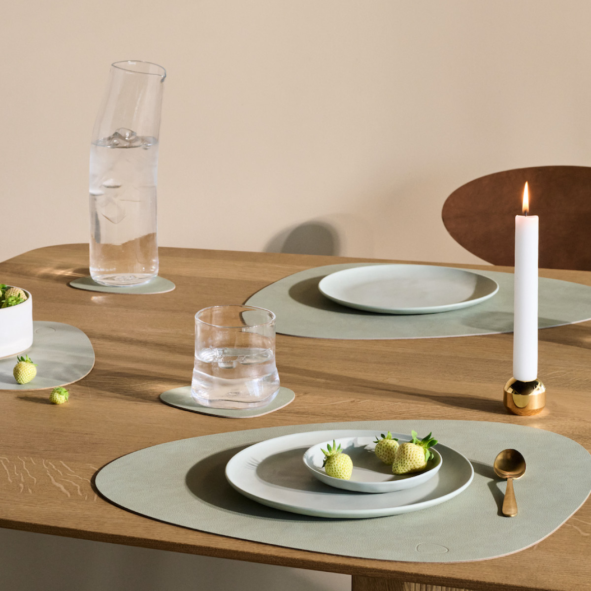 LIND DNA Curve Nupo Pöytätabletti kaksipuolinen 37x44 cm Green/Olive Green