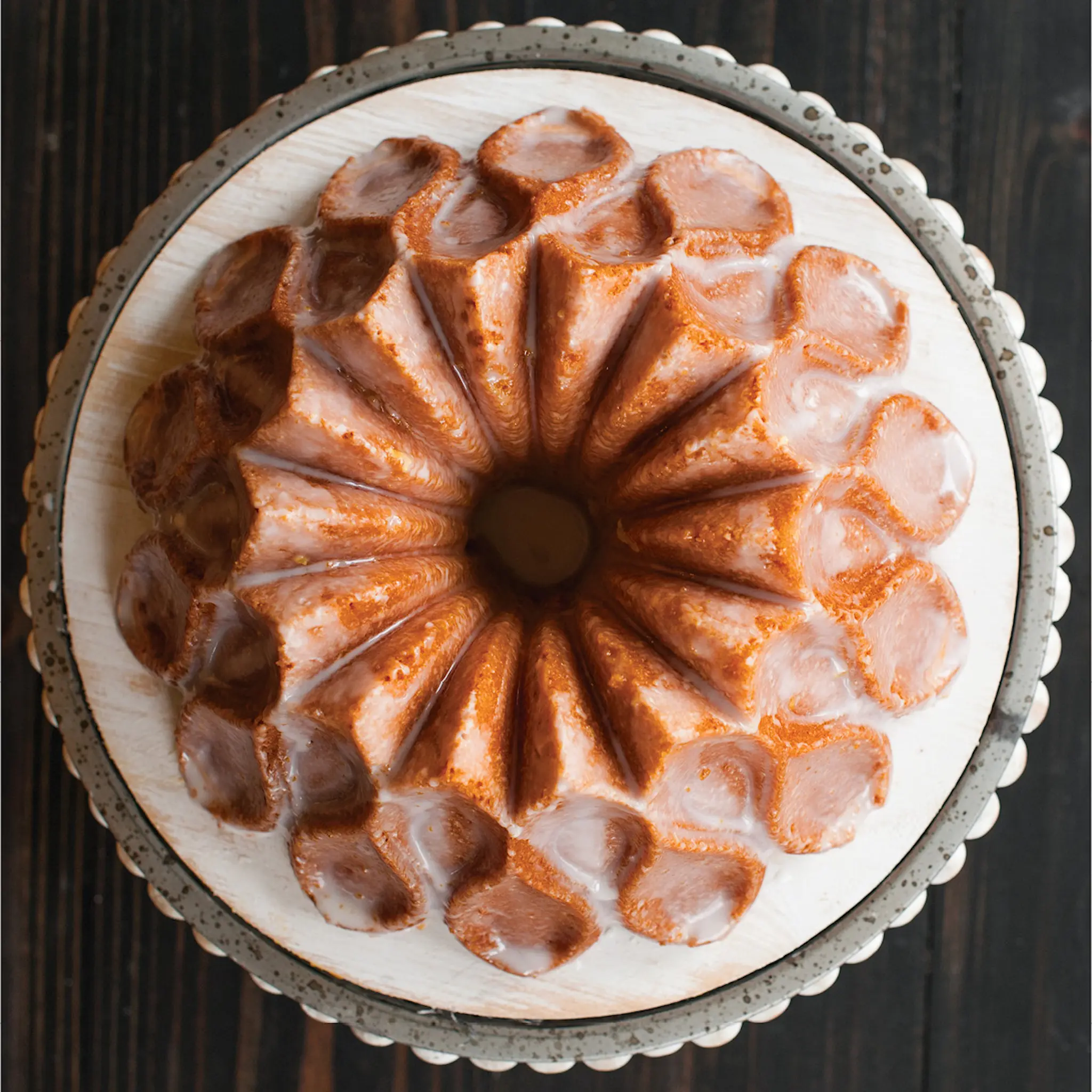 Nordic Ware Crown Bundt bakform 70th anniversary guld