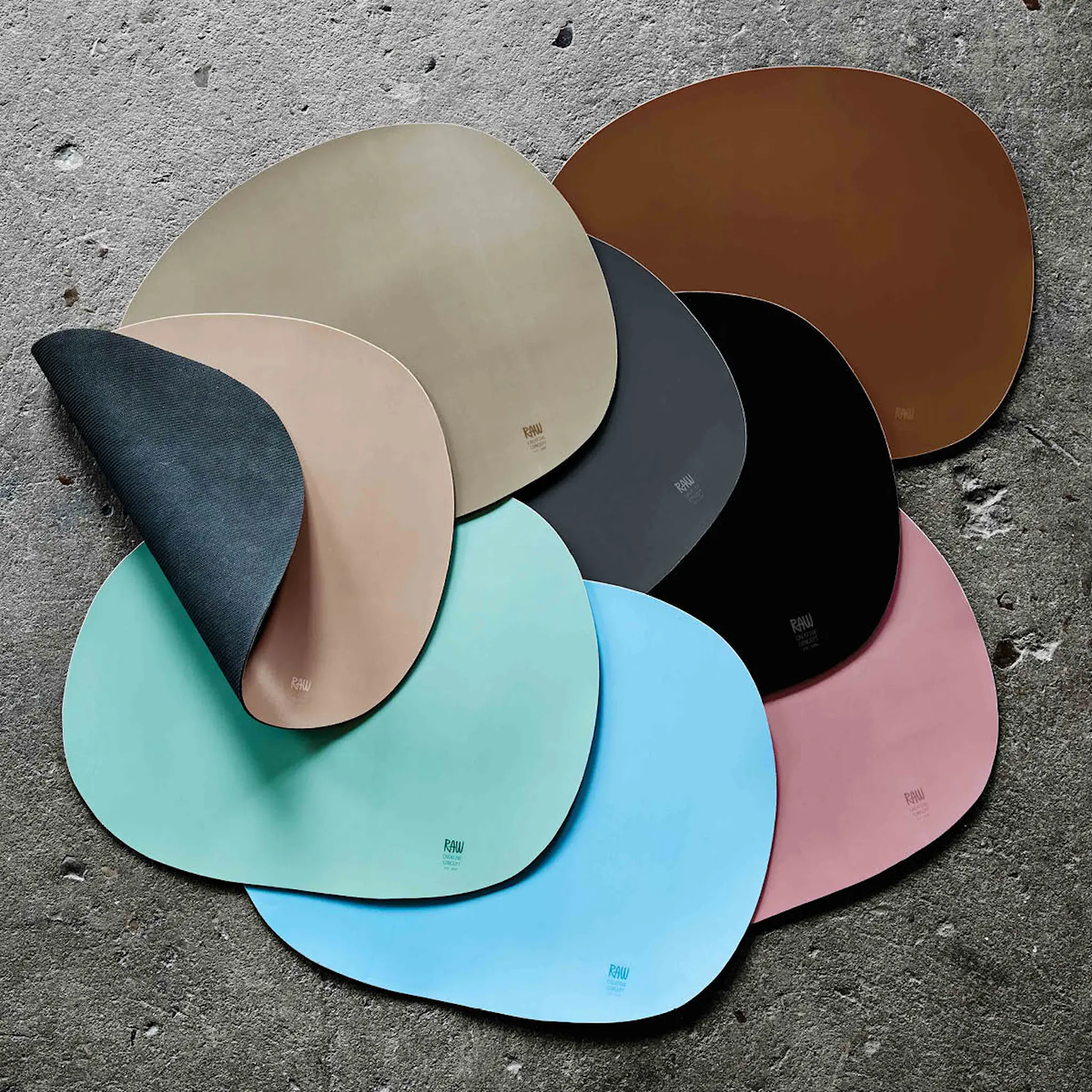 Aida RAW bordstablett silikon 41x33,5 cm Mocca