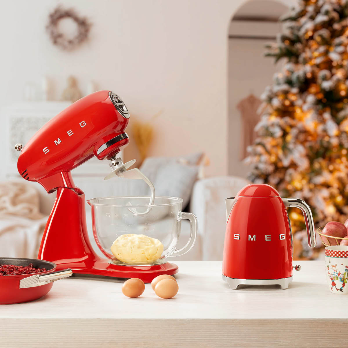 Smeg Vannkoker KLF03 1,7L rød