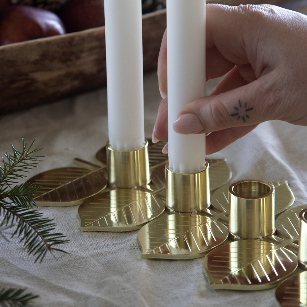 Pluto Berså lysestake 25 cm gull