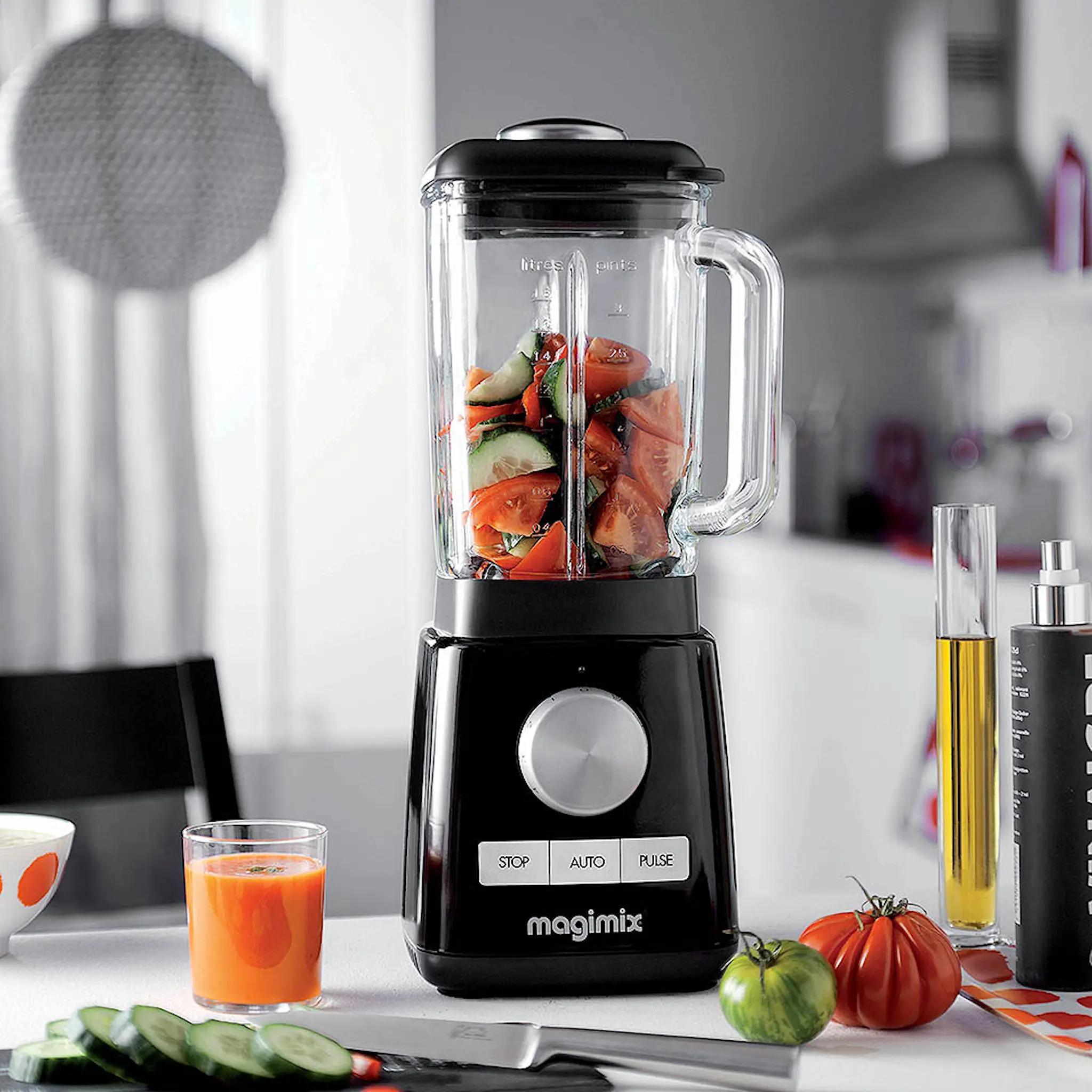 Magimix Power Blender 1,8 L Svart