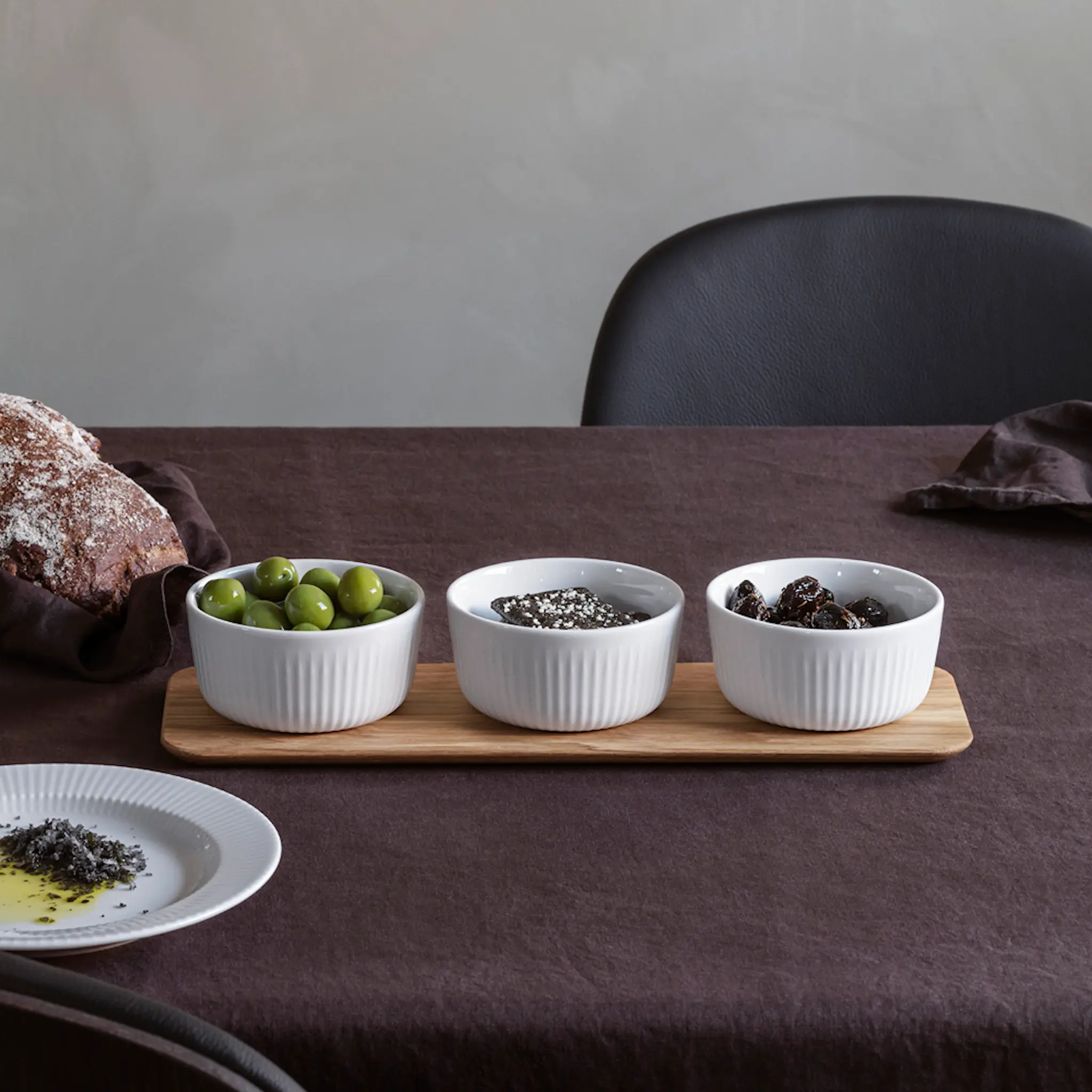 Eva Trio Legio Nova snacksett bolle & eikefat hover