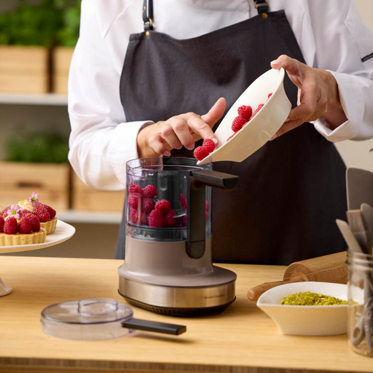 Blomsterberg Multihakker 300W 0,6 L latte