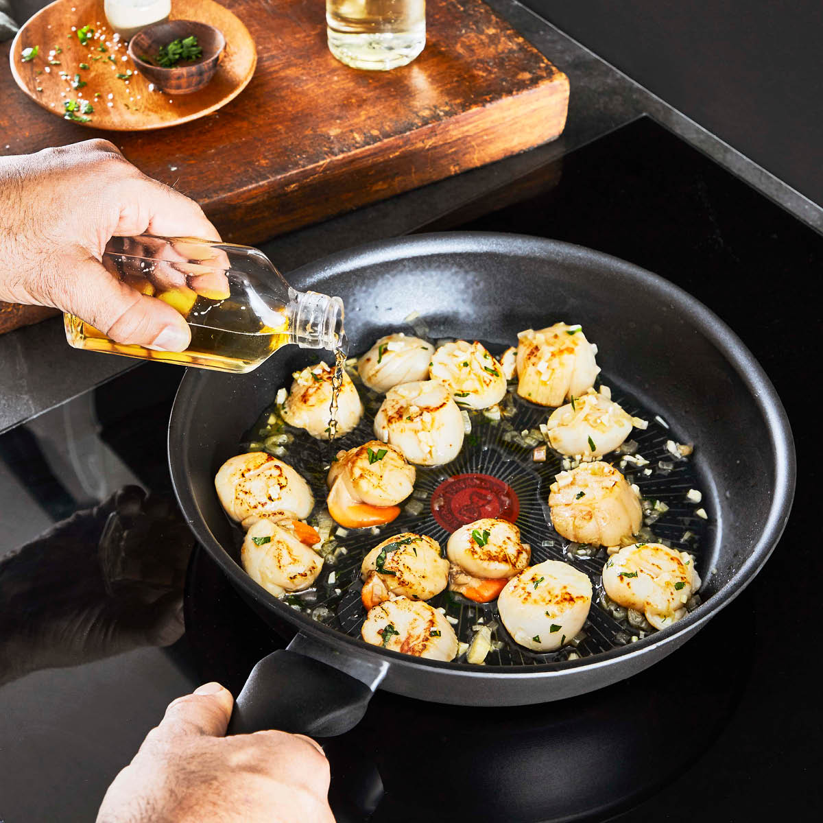 Tefal Unlimited Stekpanna 22 cm Svart