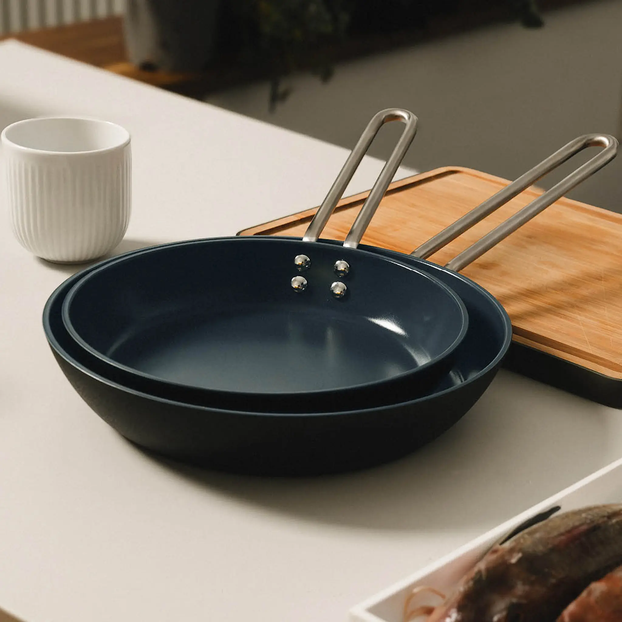 Eva Trio Professional Paistinpannu 28 cm Slip-Let® Laser Titanium