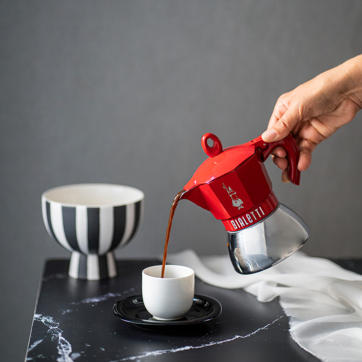 Bialetti Exclusive mokabryggare 4-koppar 15 cl induktion röd