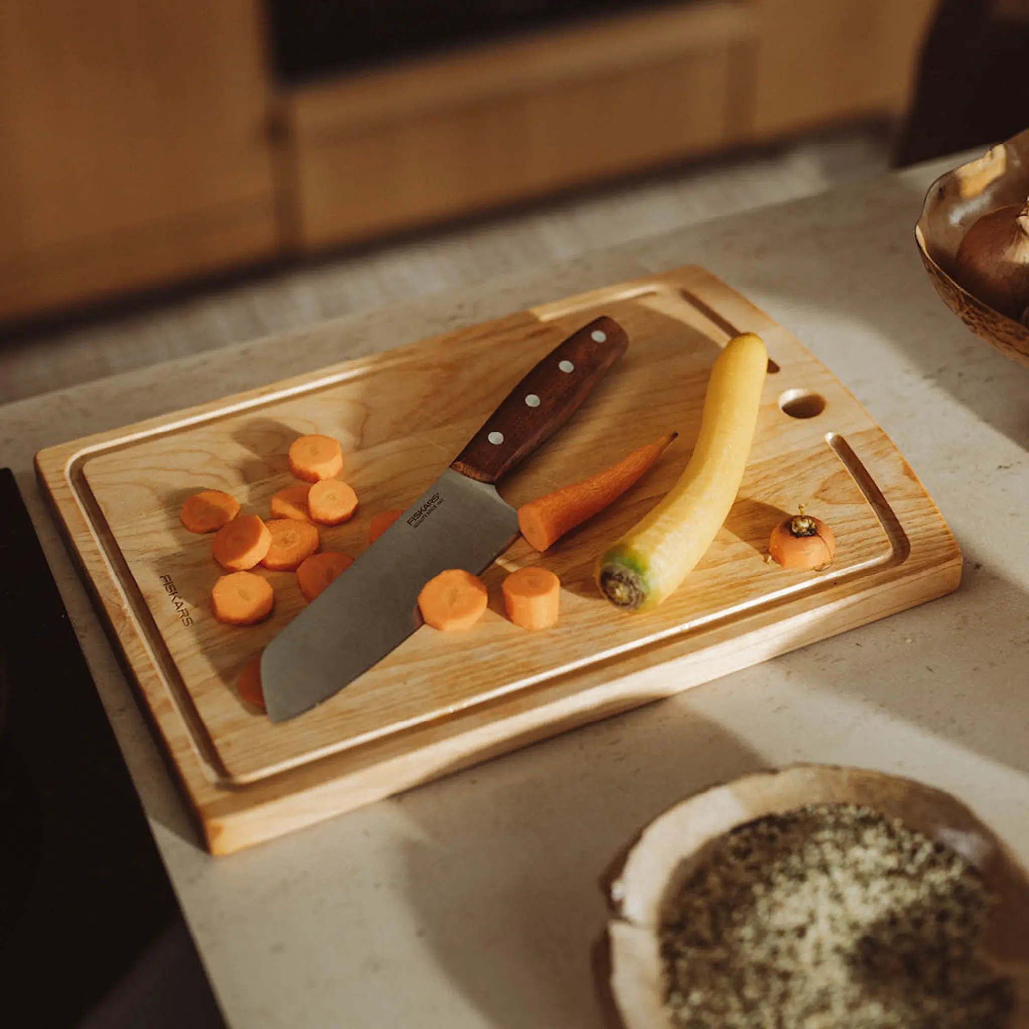 Fiskars Folken santokukniv 16 cm tre/stål