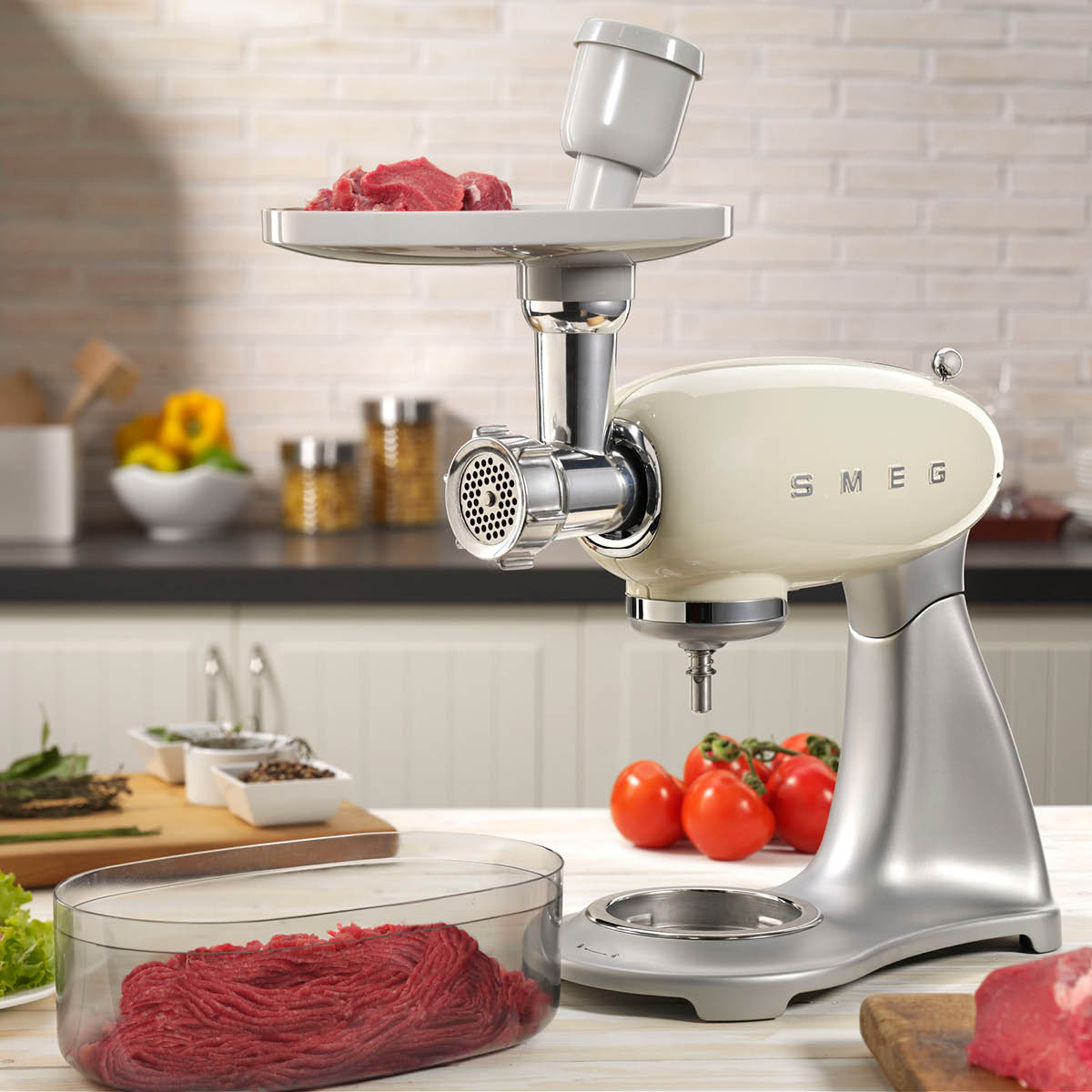 Smeg Kjøtt- og matkvern SMMG01 34 cm