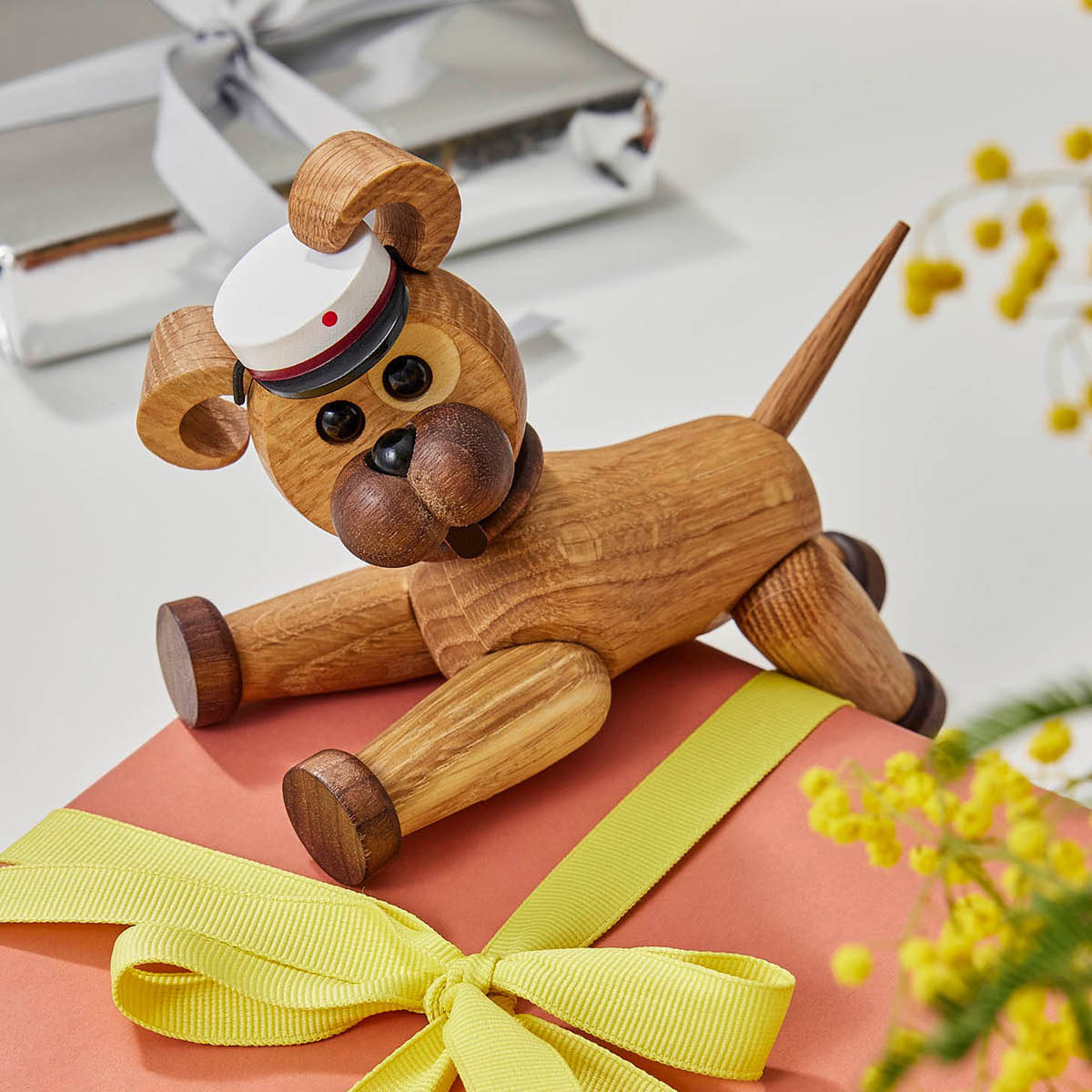 Spring Copenhagen Happy Dog trädekoration 13,5 cm ek