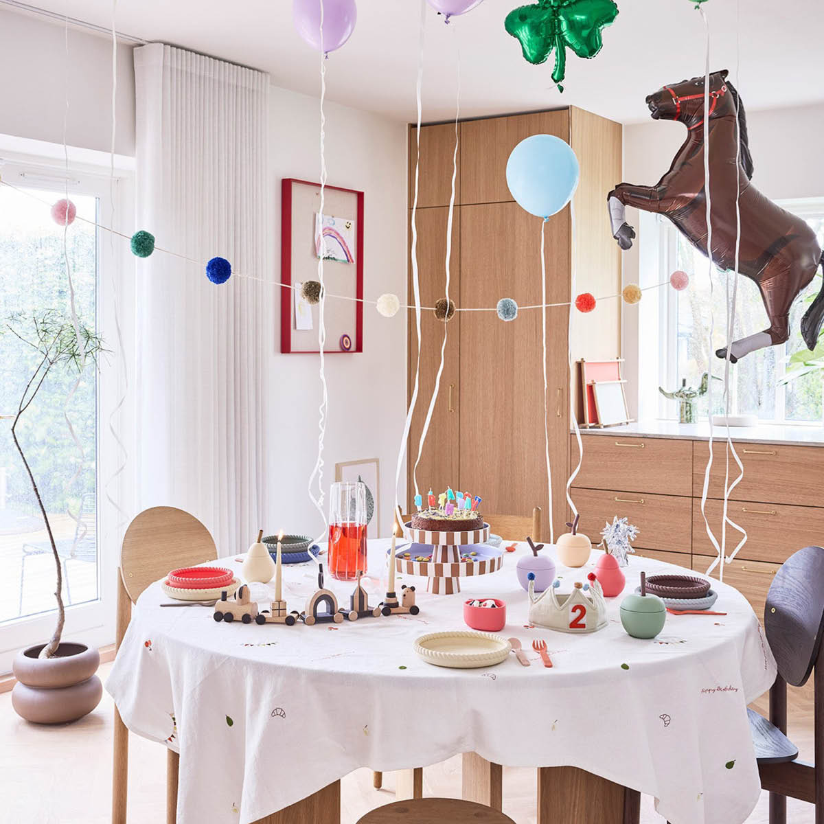 OYOY Otti Syntymäpäiväjuna 44 cm Koivu