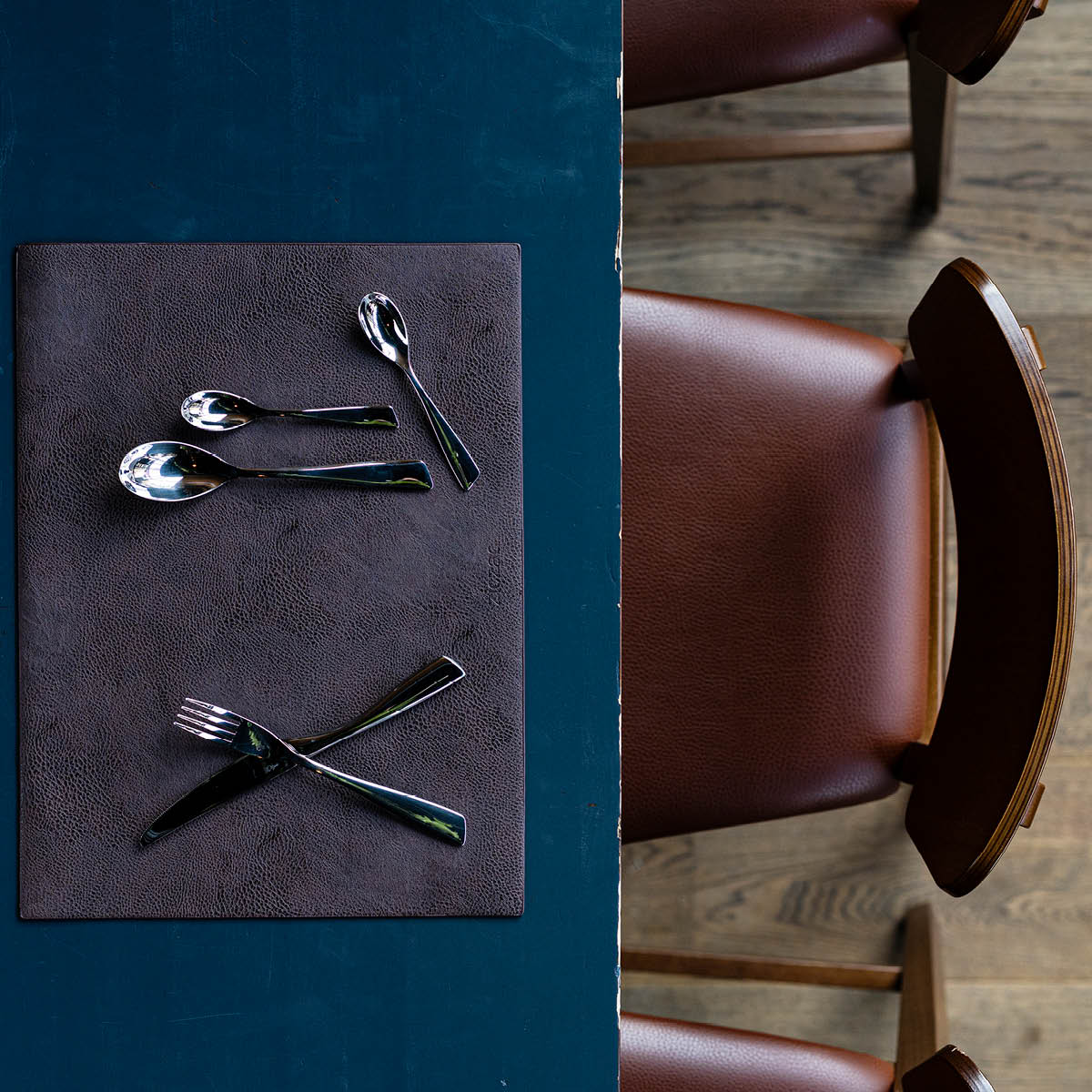 Ziczac Bordstablett 47x33 cm Mörkbrun