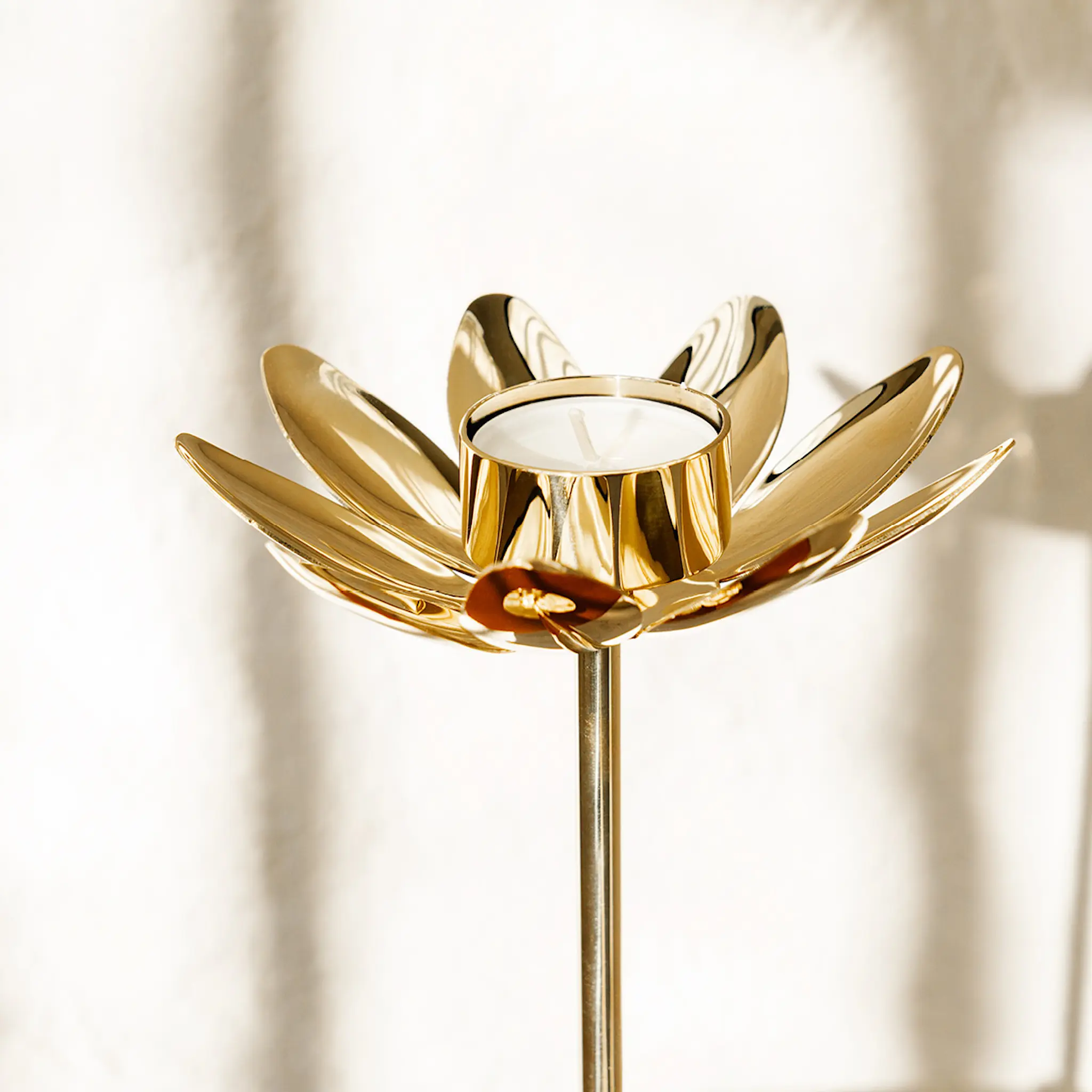 Hilke Hilke x Mumin ljusstake Snorkfröken mässing