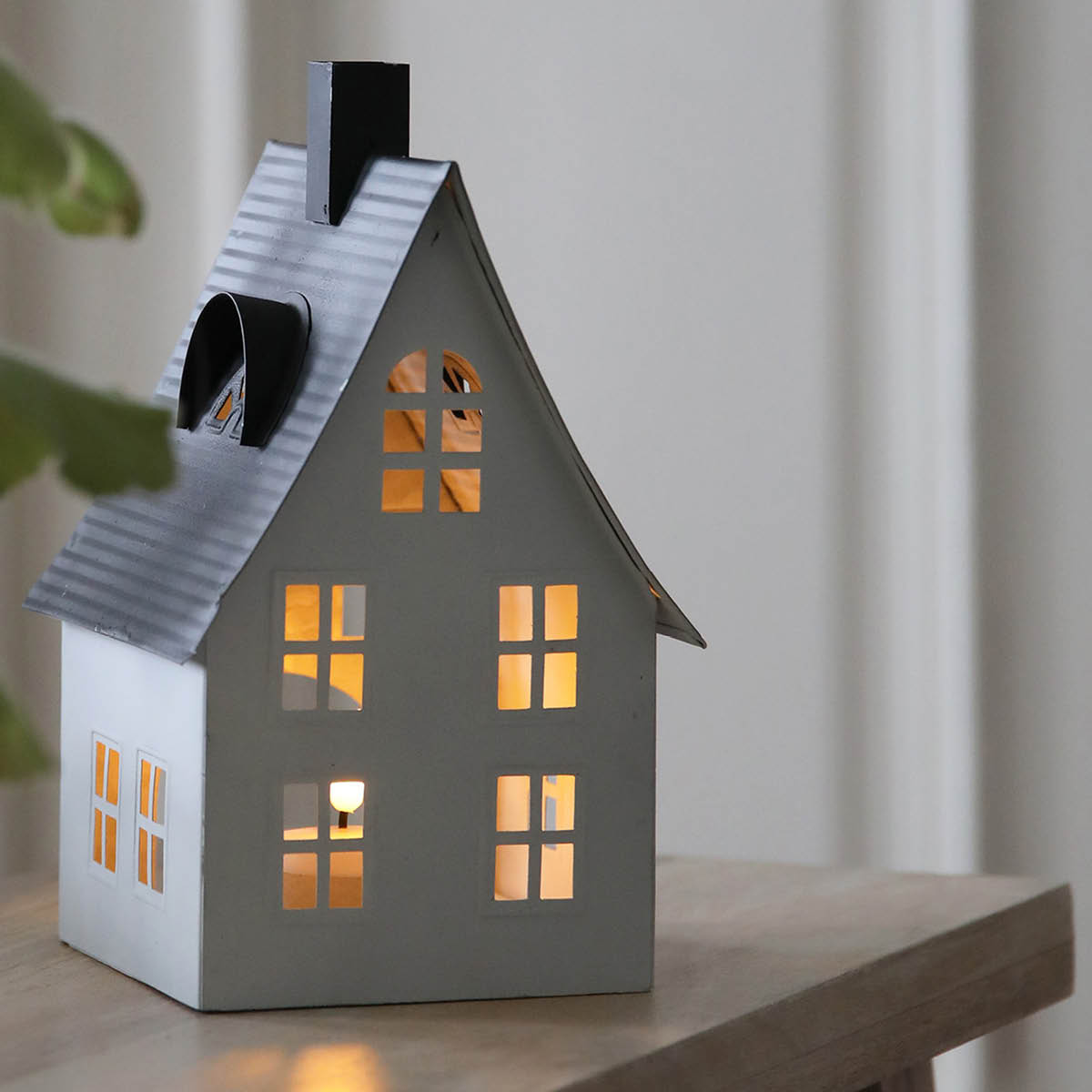 Markslöjd Luton lyshus 1 lys 23 cm hvit/svart