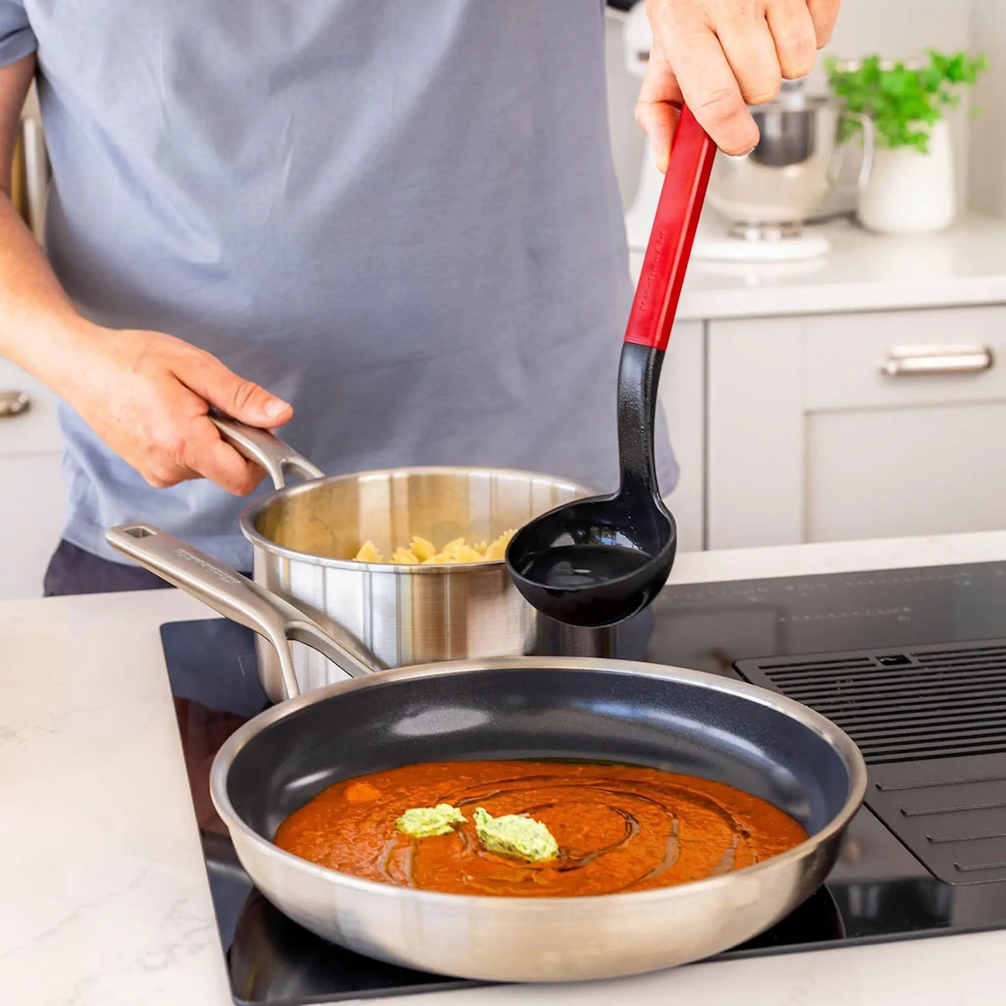 KitchenAid KitchenAid Classic suppeøse 34 cm empire red