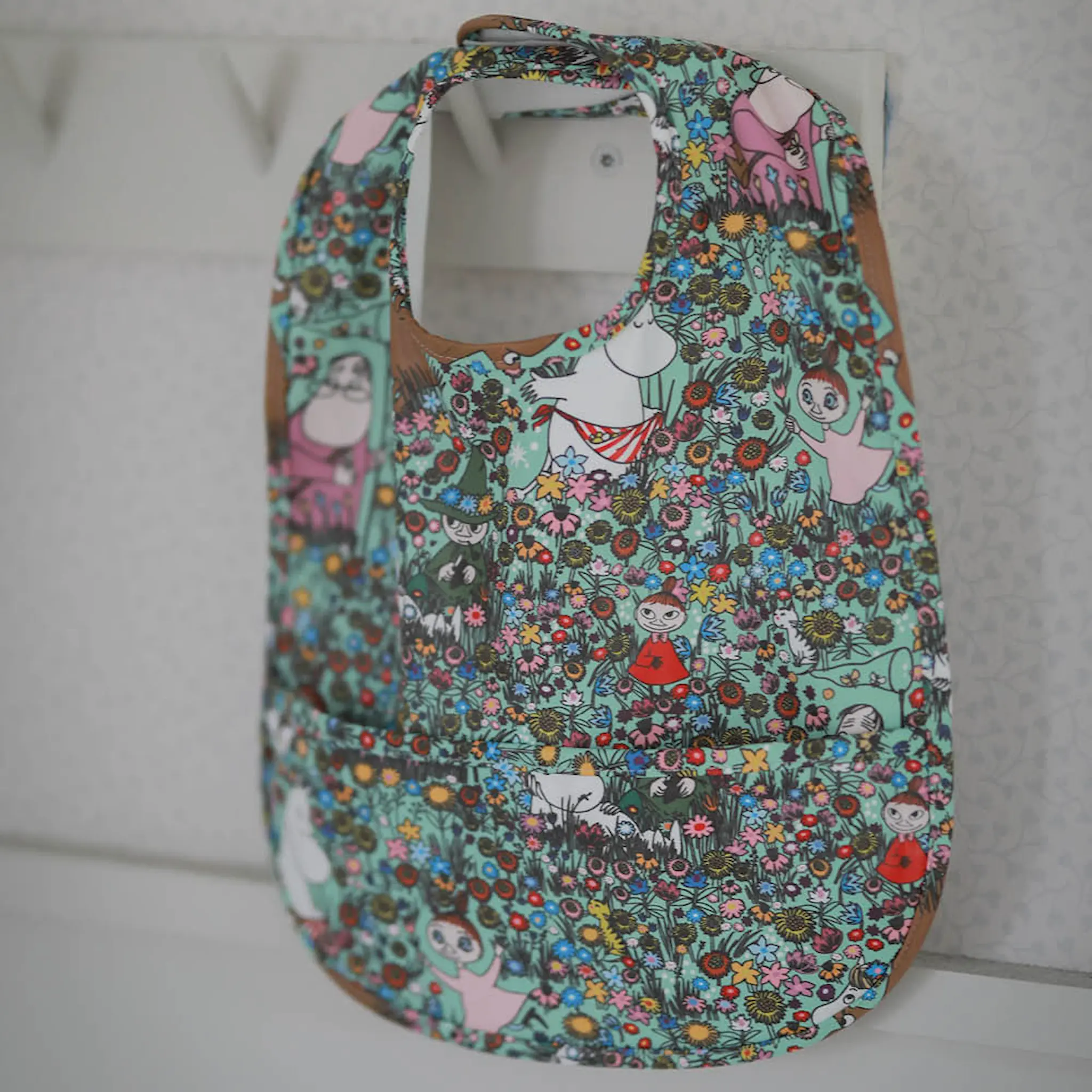 Rätt Start Mumin haklapp Äng grön