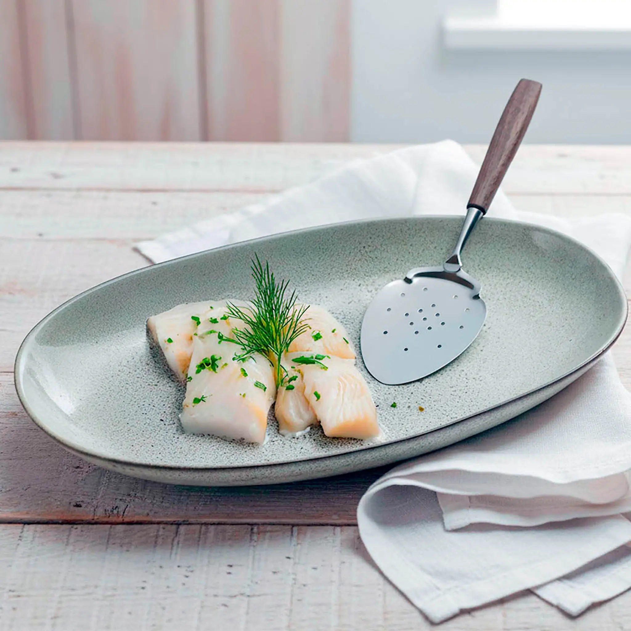 Bjørklund Träskaft fiskspade 24 cm valnöt