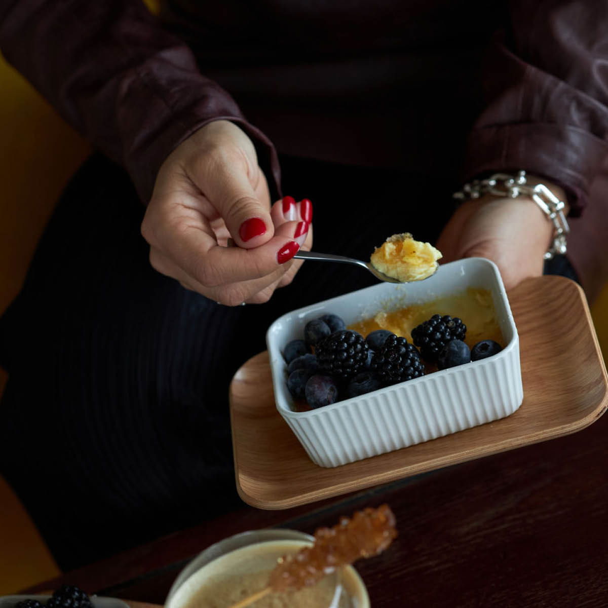 Sagaform Hanna Lautanen 19 cm Punatammi