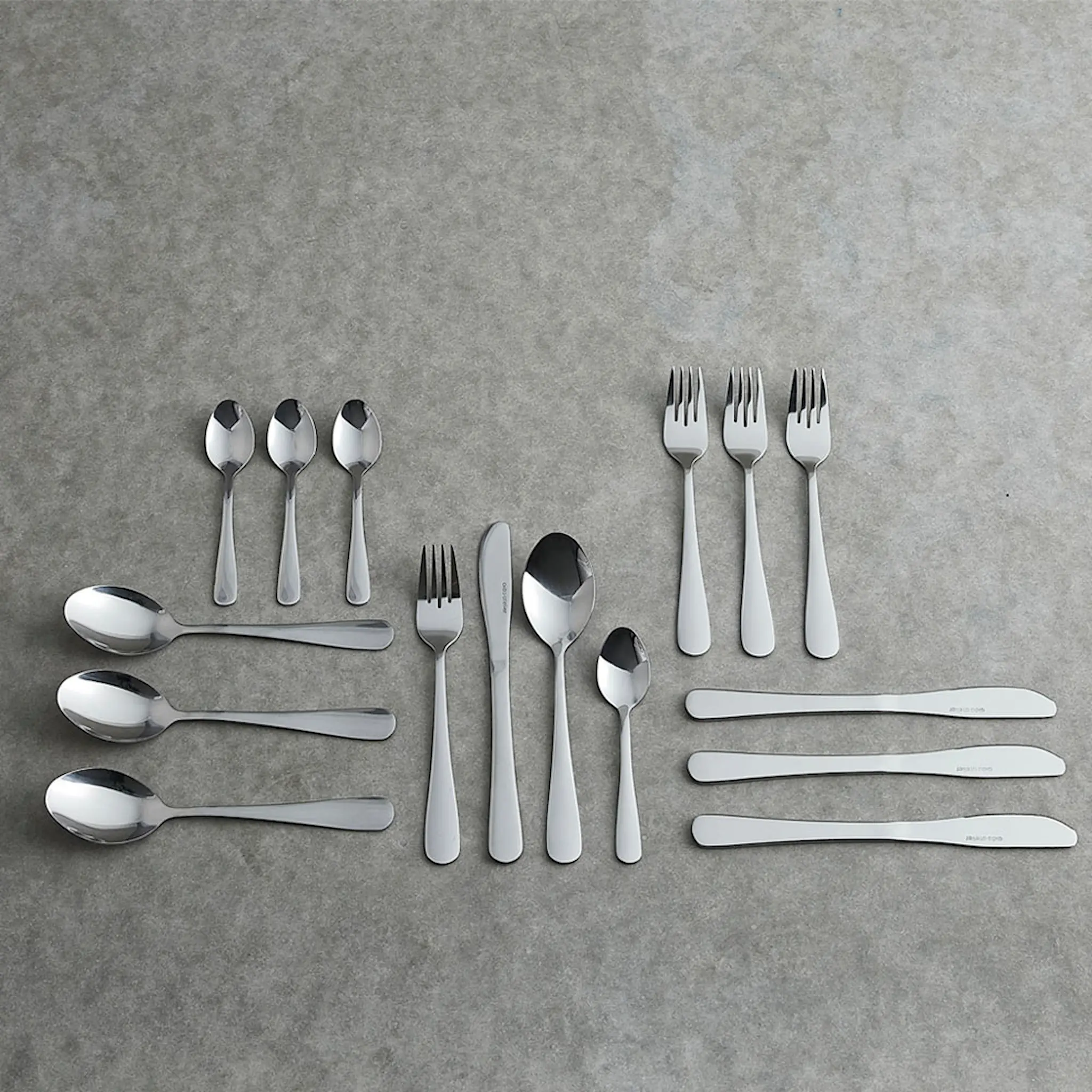 Aida Atelier Aterimet 16 osaa Hopea