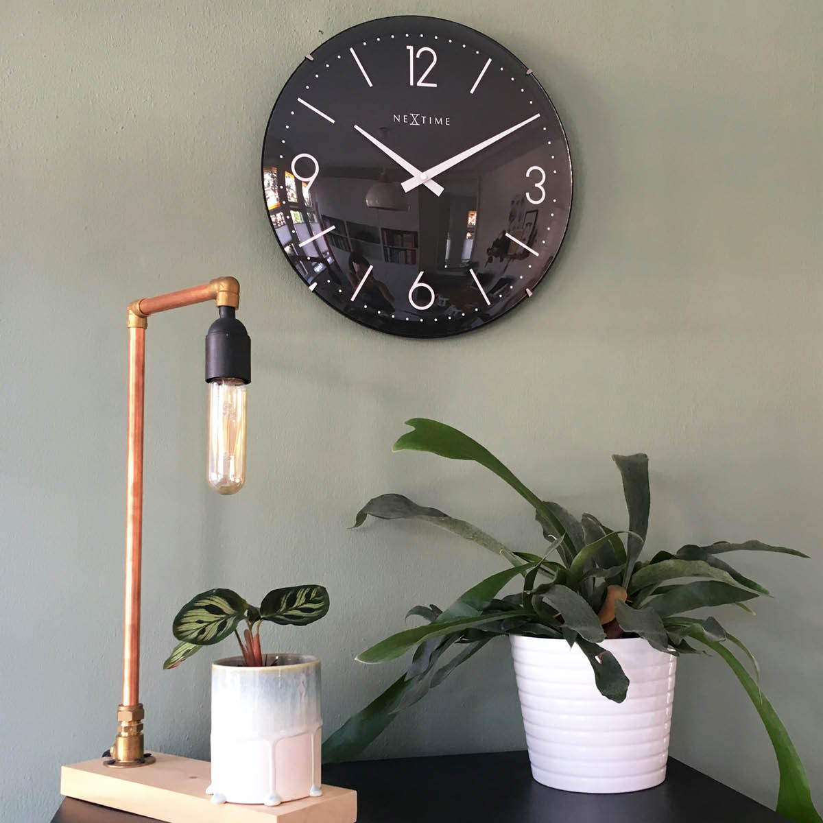 NeXtime Basic Dome väggklocka 35 cm svart